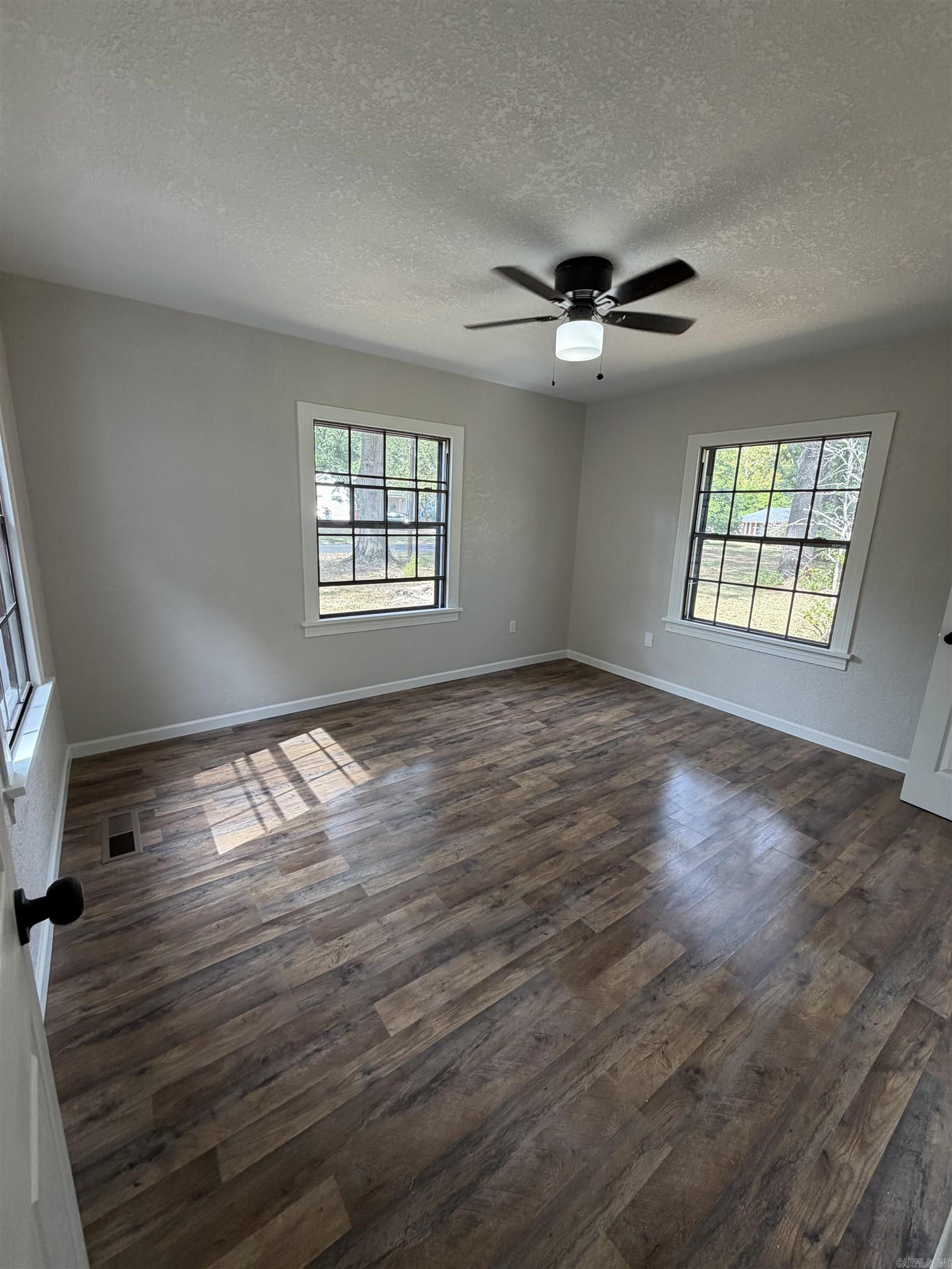 1227 Cleveland Street Property Photo 6