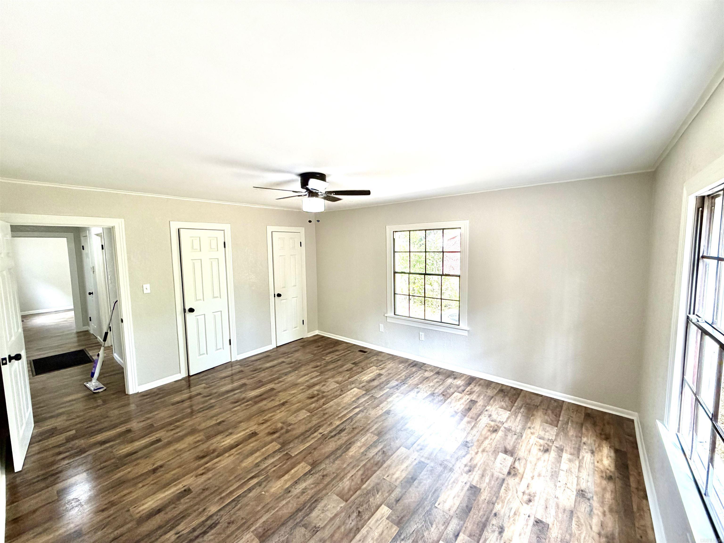 1227 Cleveland Street Property Photo 9