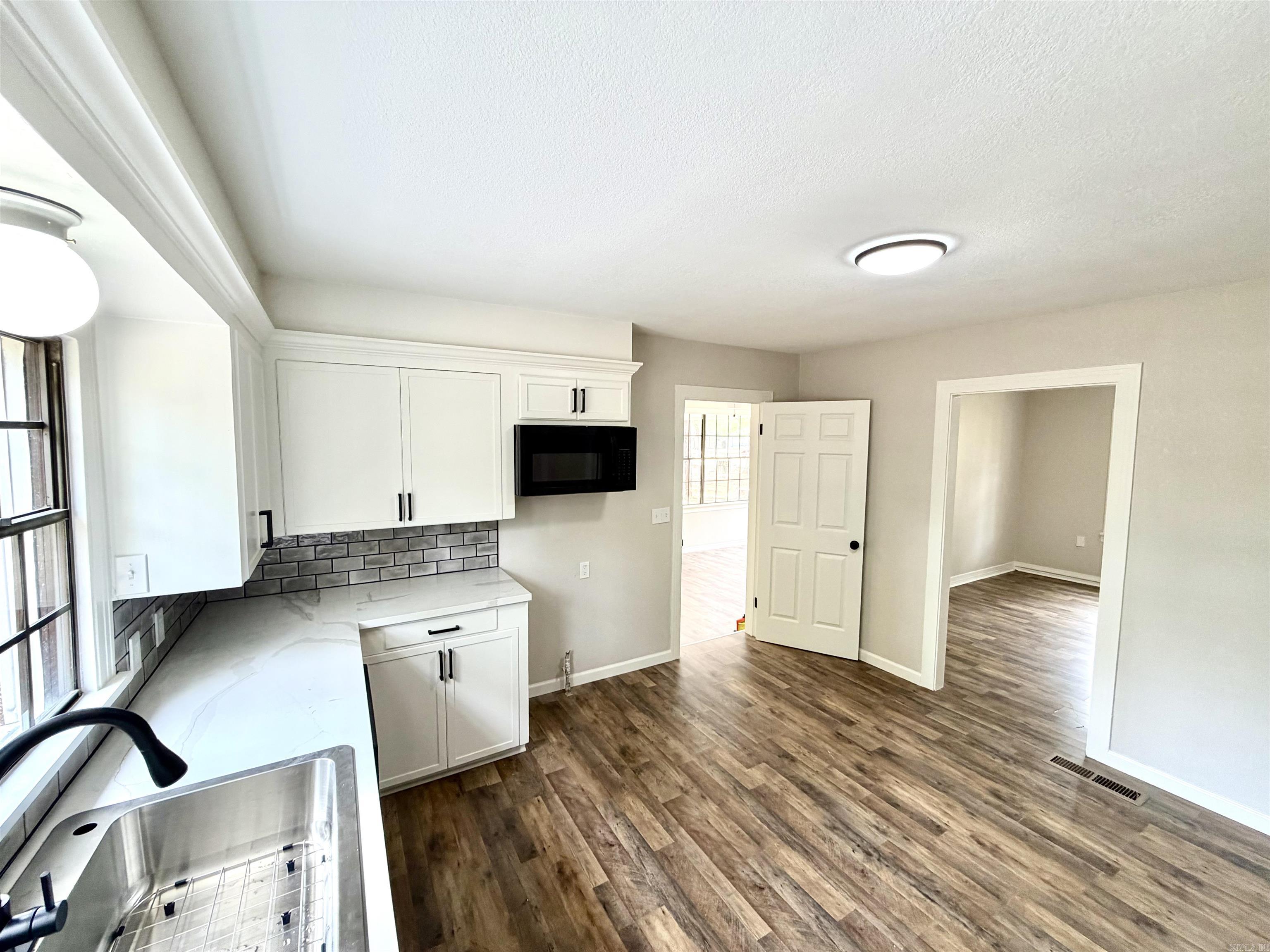 1227 Cleveland Street Property Photo 21