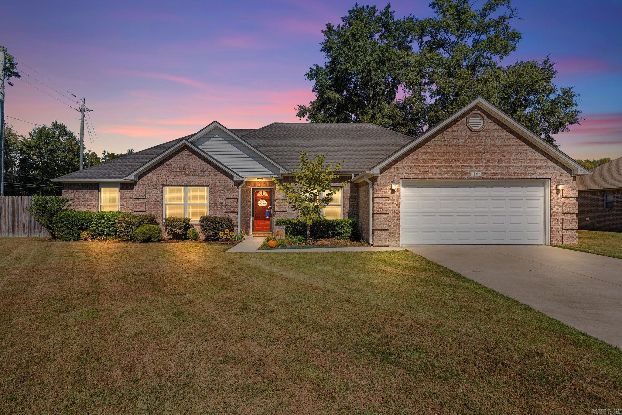 115 Earnhardt Circle Property Photo 1