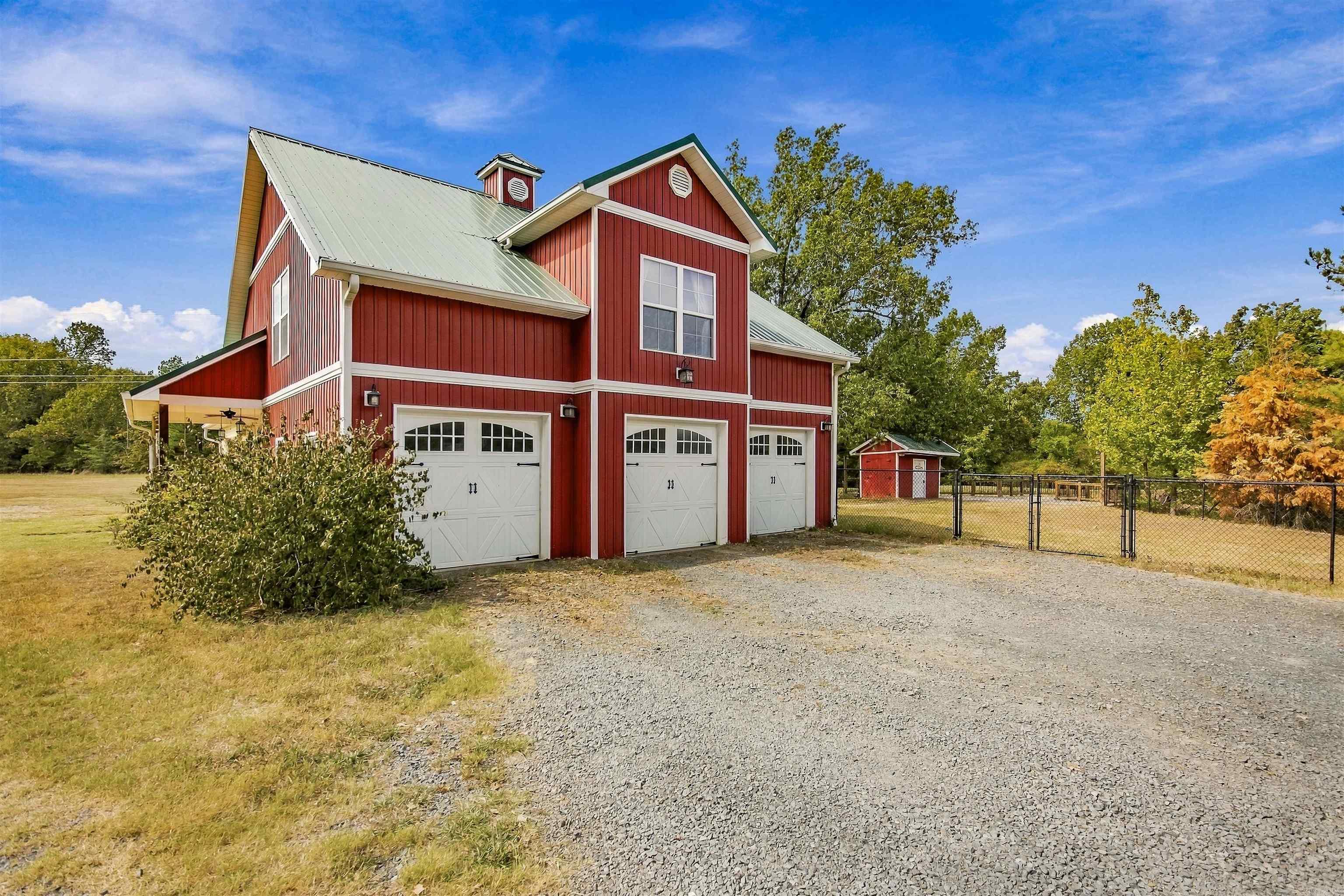 19 Serenity Lane Property Photo 2
