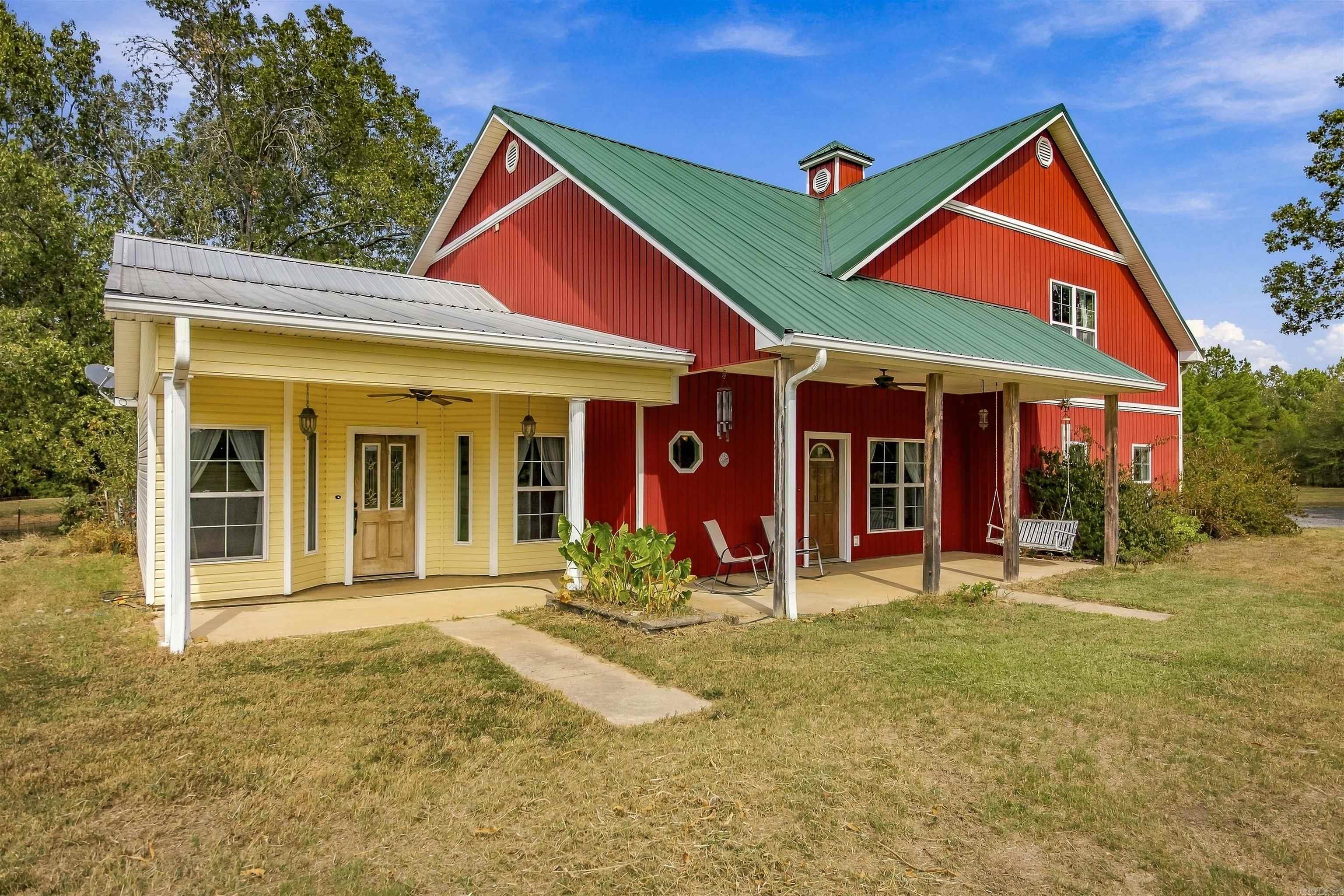19 Serenity Lane Property Photo 4