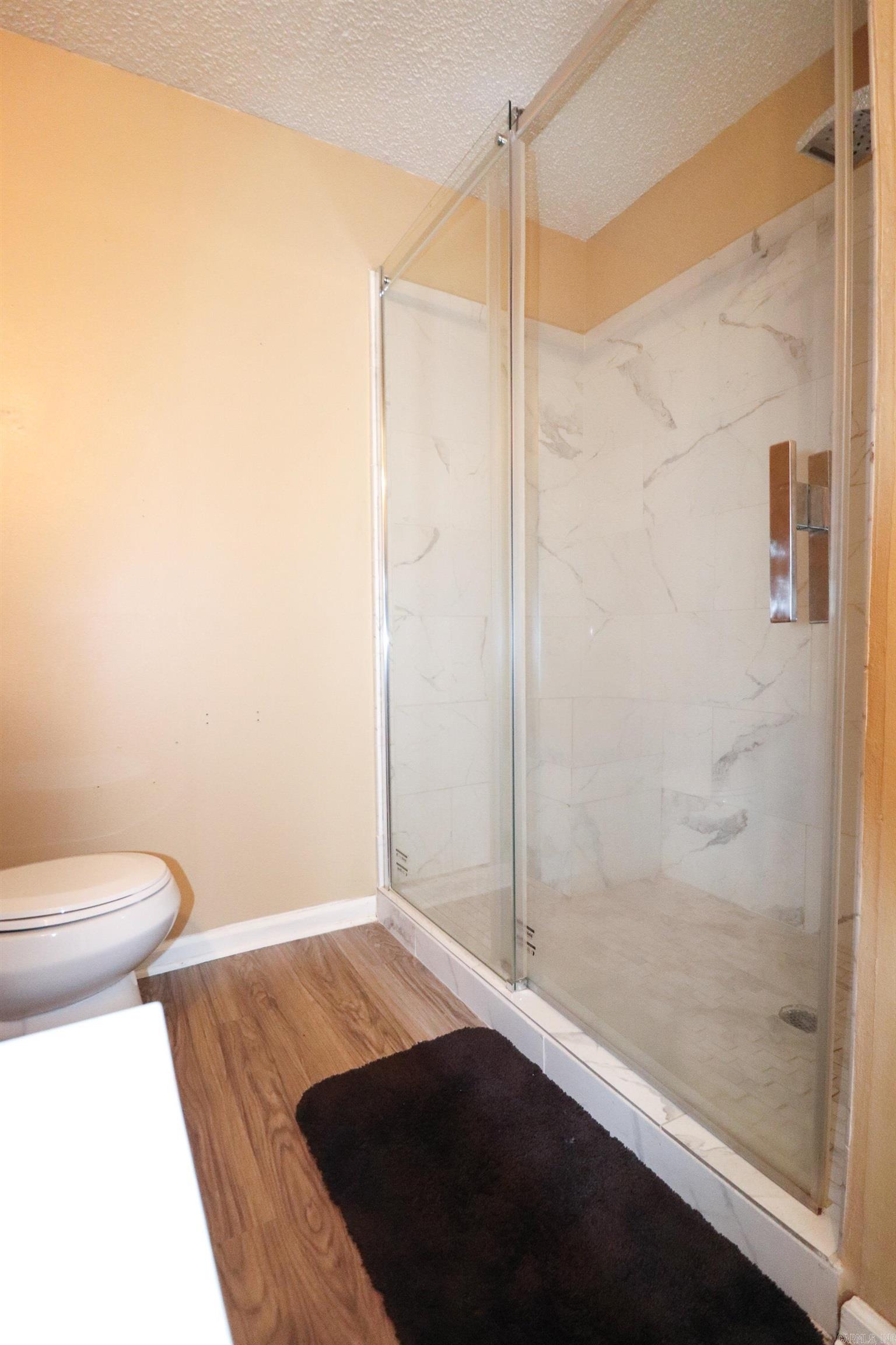 201 Sherry Lane Property Photo 9