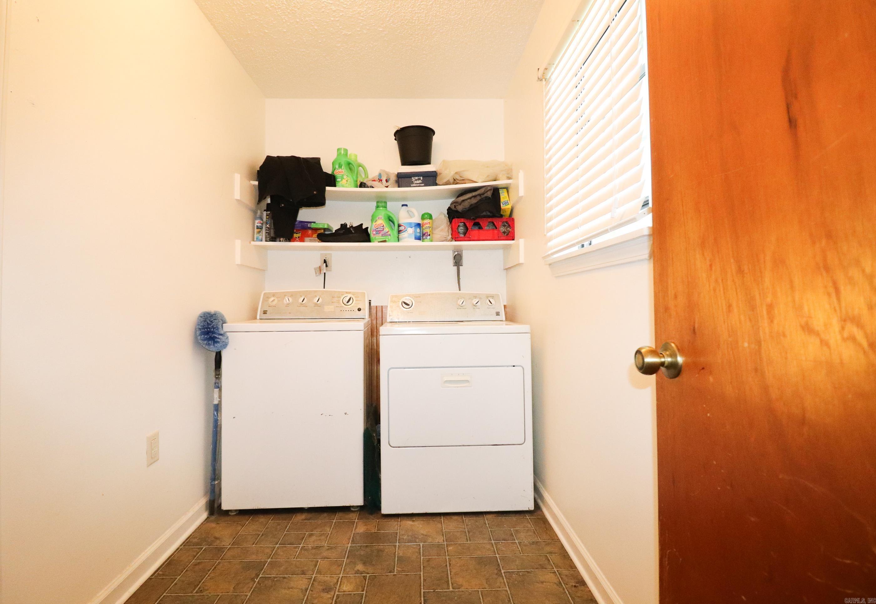201 Sherry Lane Property Photo 17