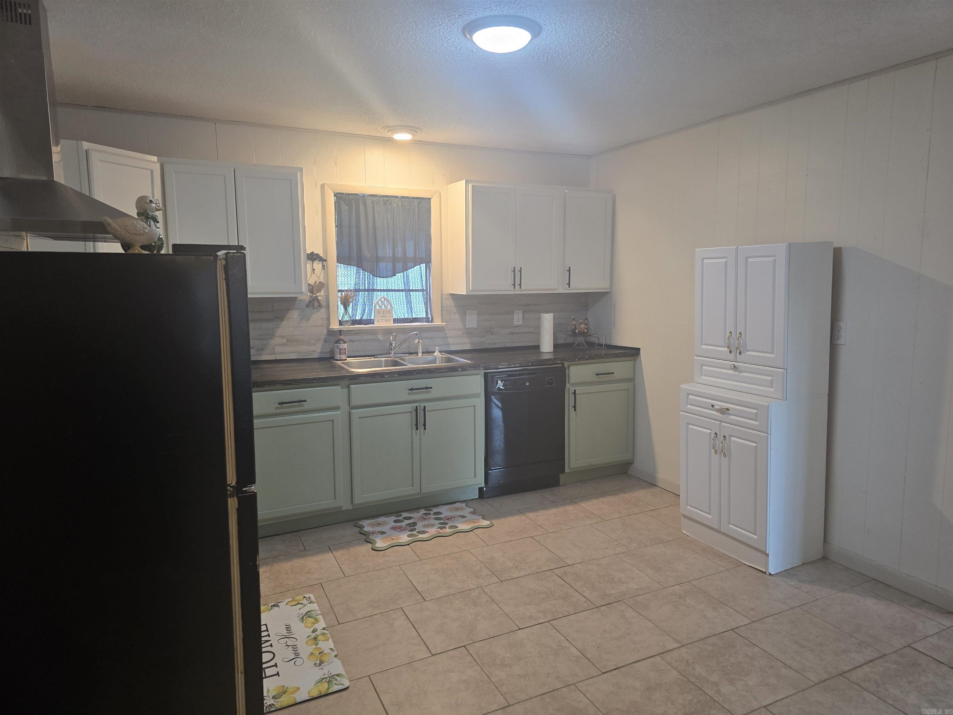 306 E Mississippi Street Property Photo 5