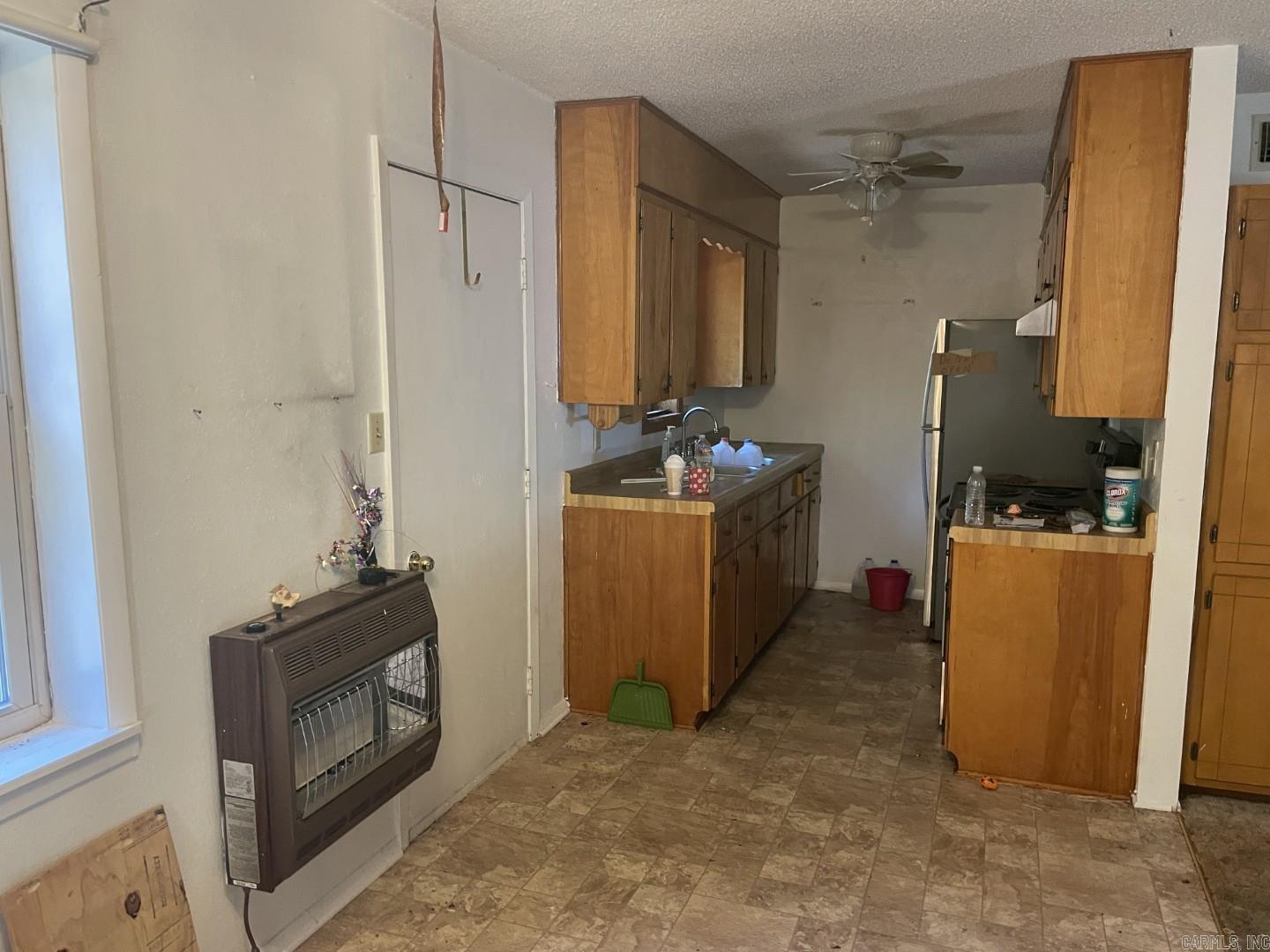 1524 Meadowbrook Property Photo 4
