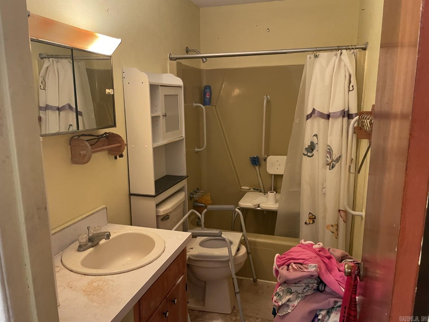 1524 Meadowbrook Property Photo 6