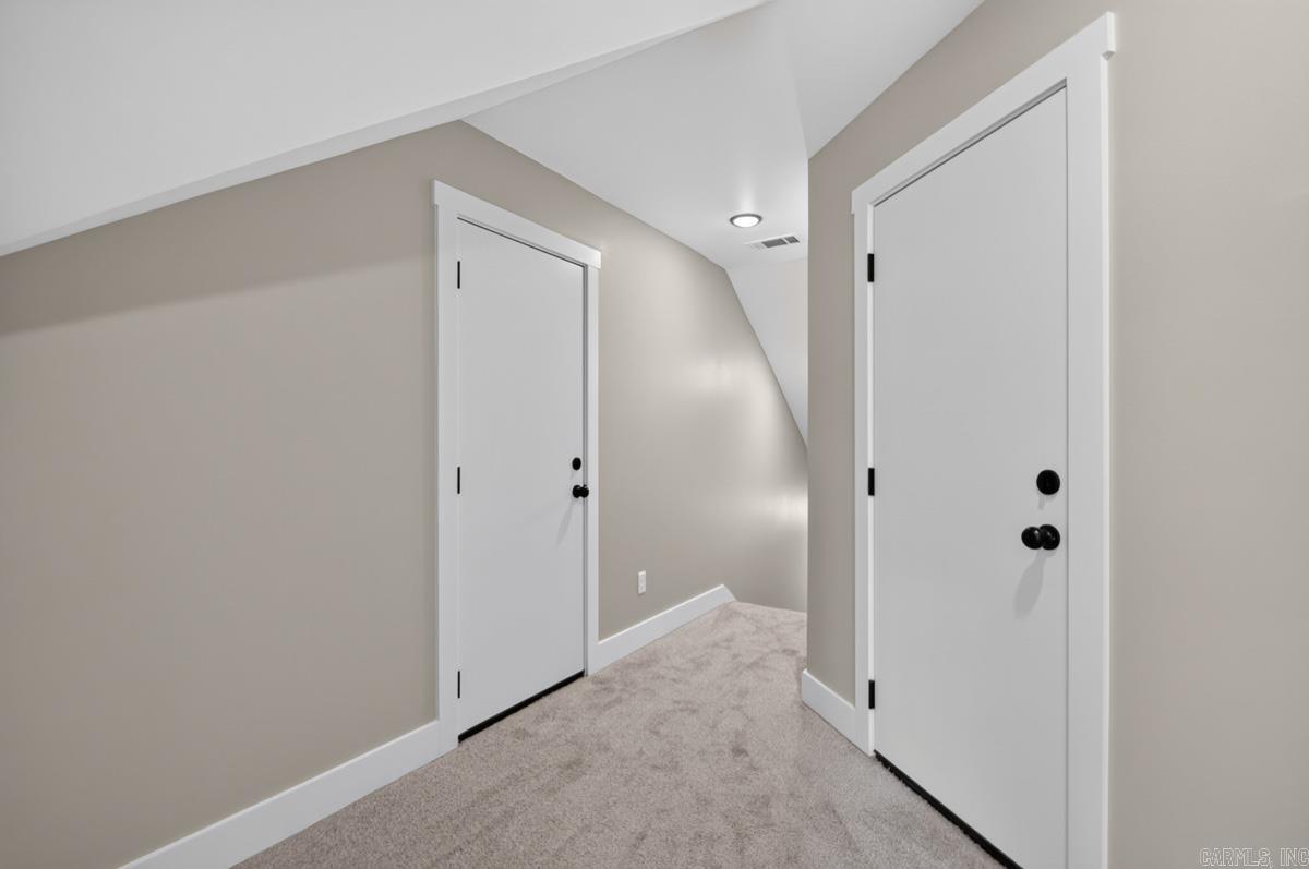 612 W Gum Street Property Photo 25