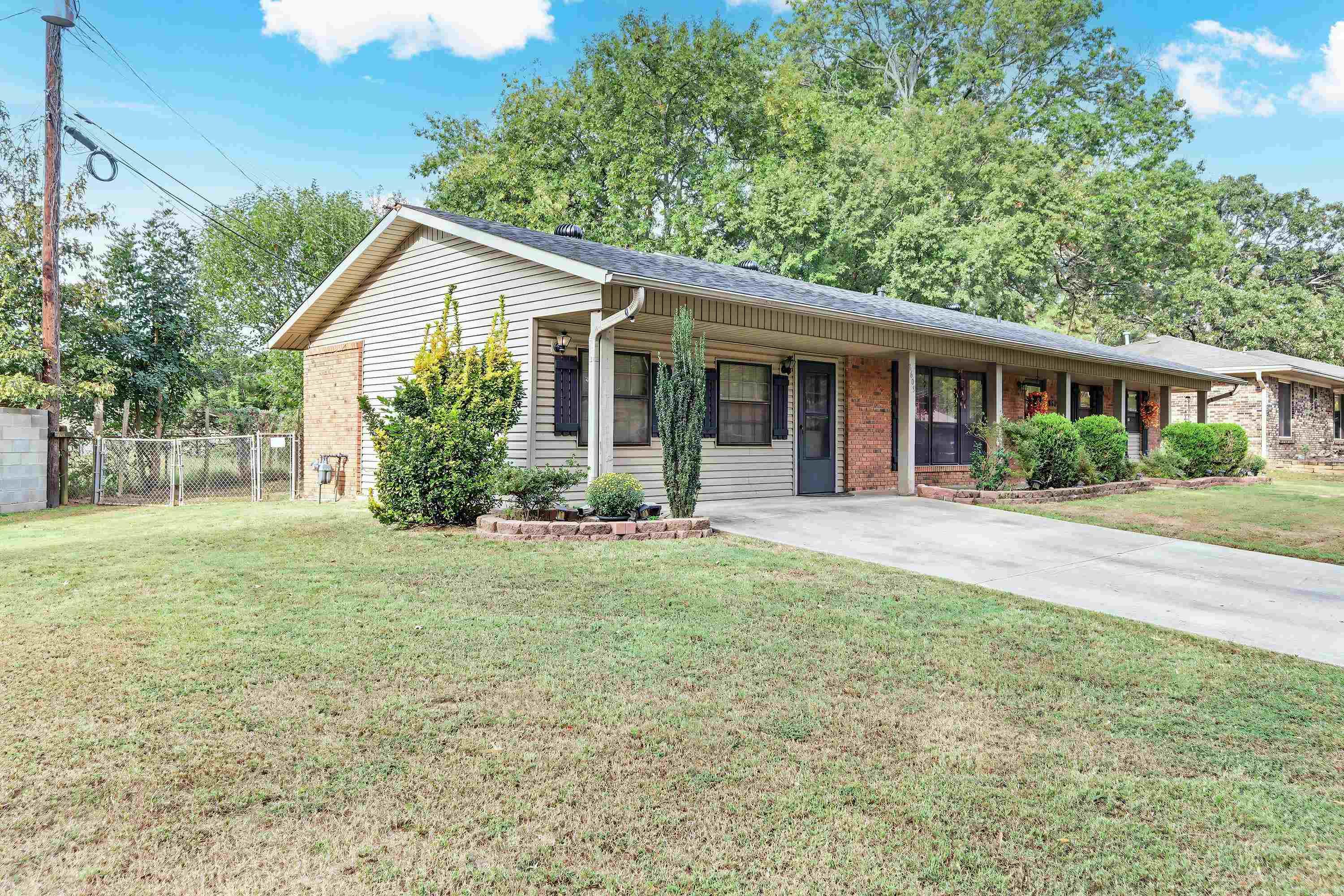 8609 Northgate Drive Property Photo 3