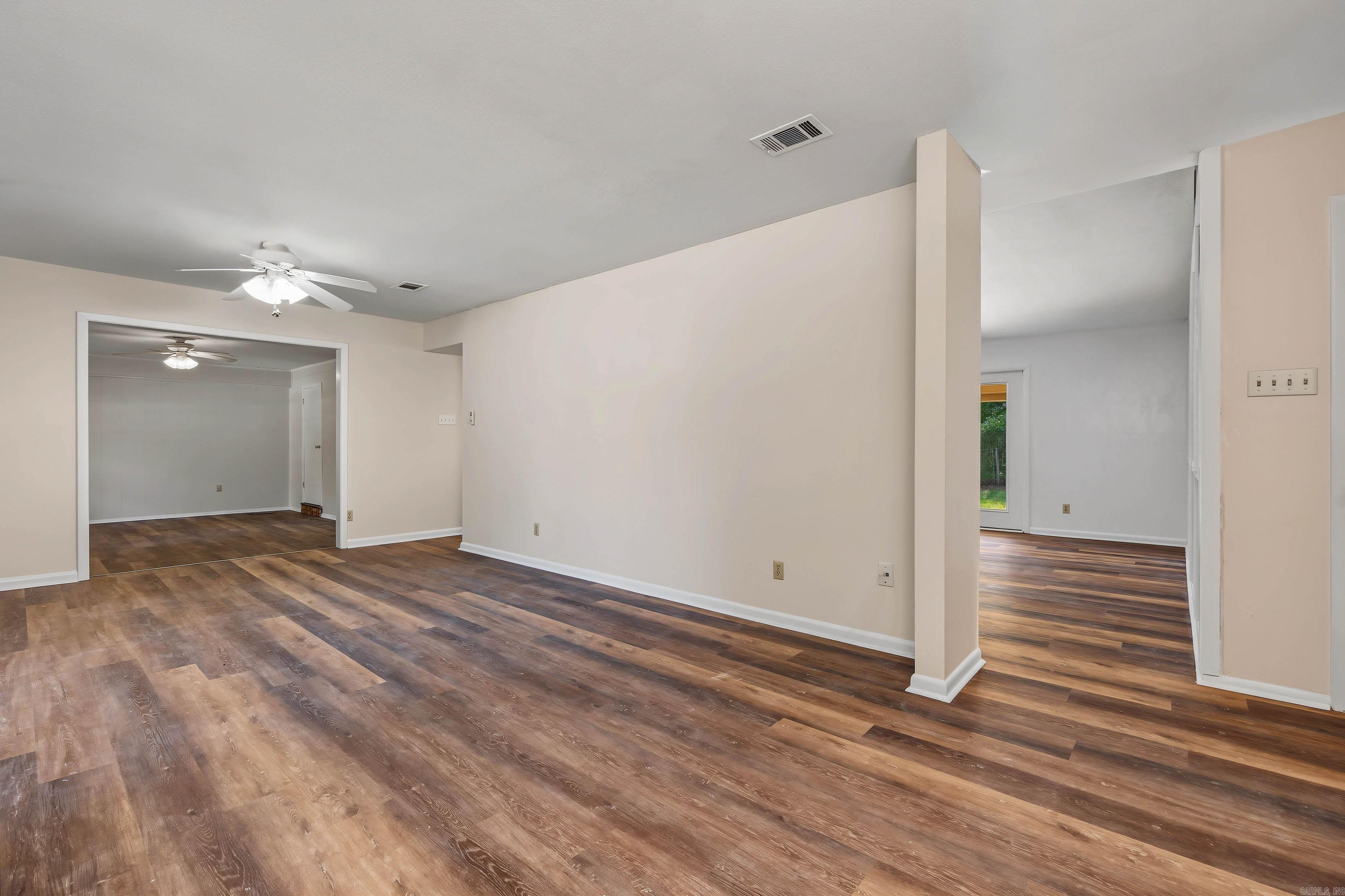 8609 Northgate Drive Property Photo 4
