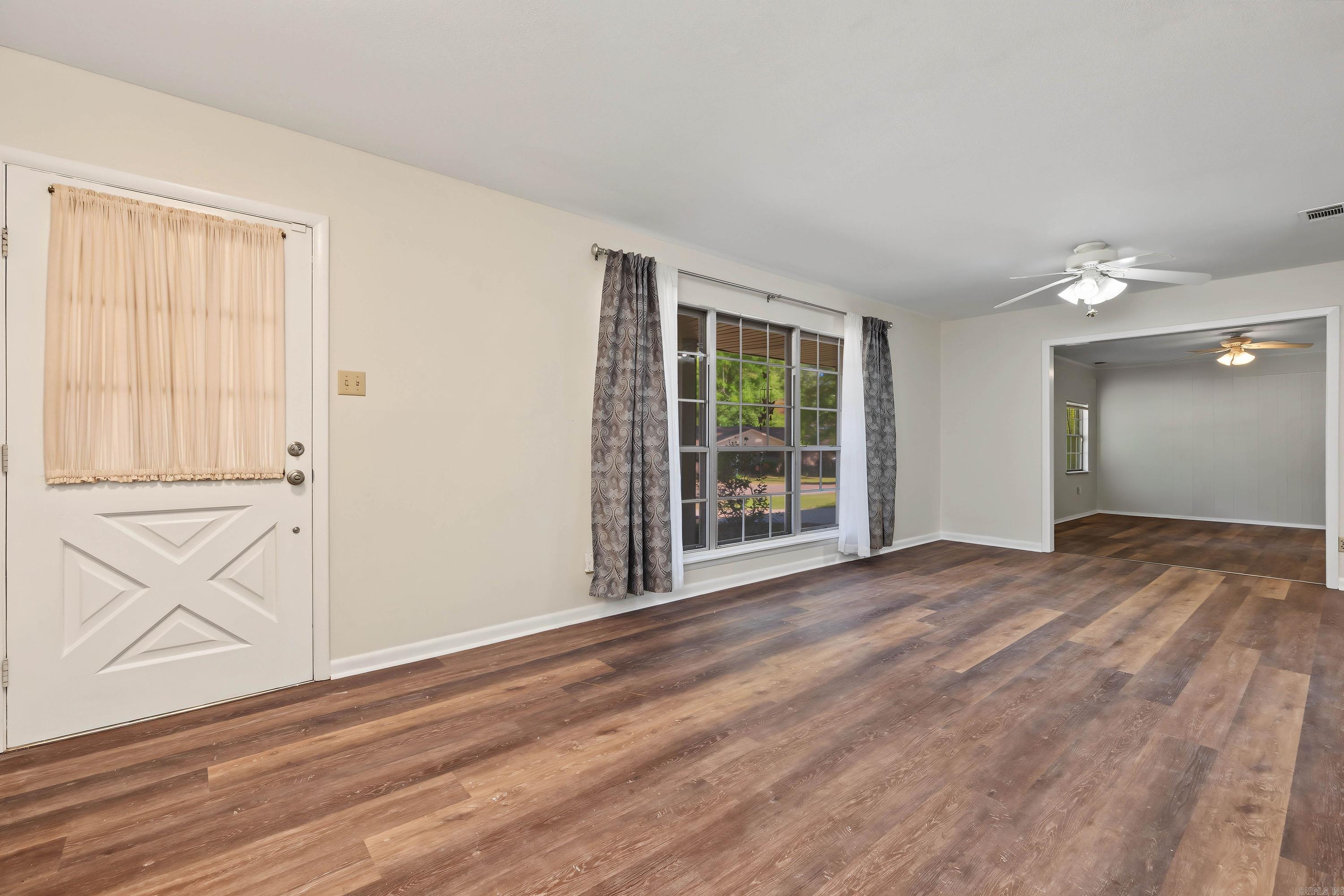 8609 Northgate Drive Property Photo 5