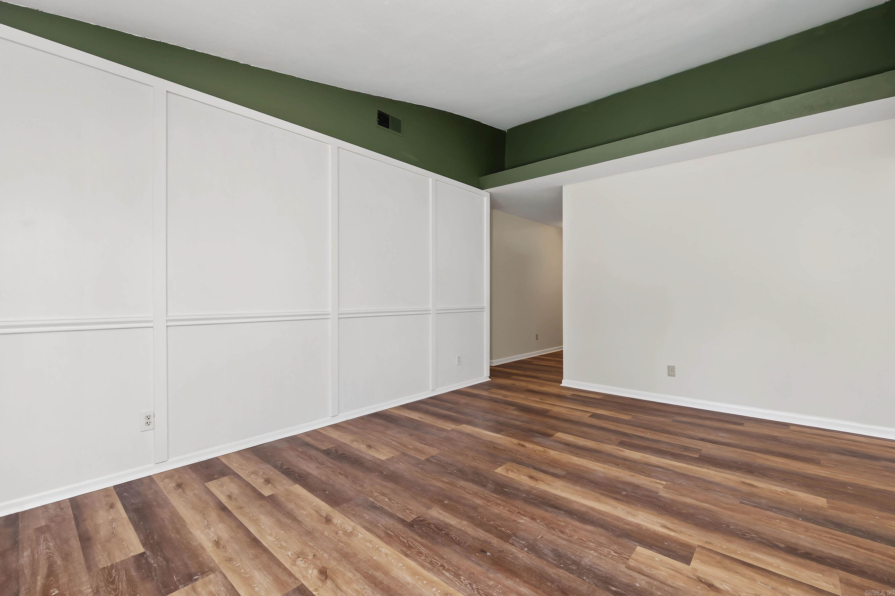 8609 Northgate Drive Property Photo 10