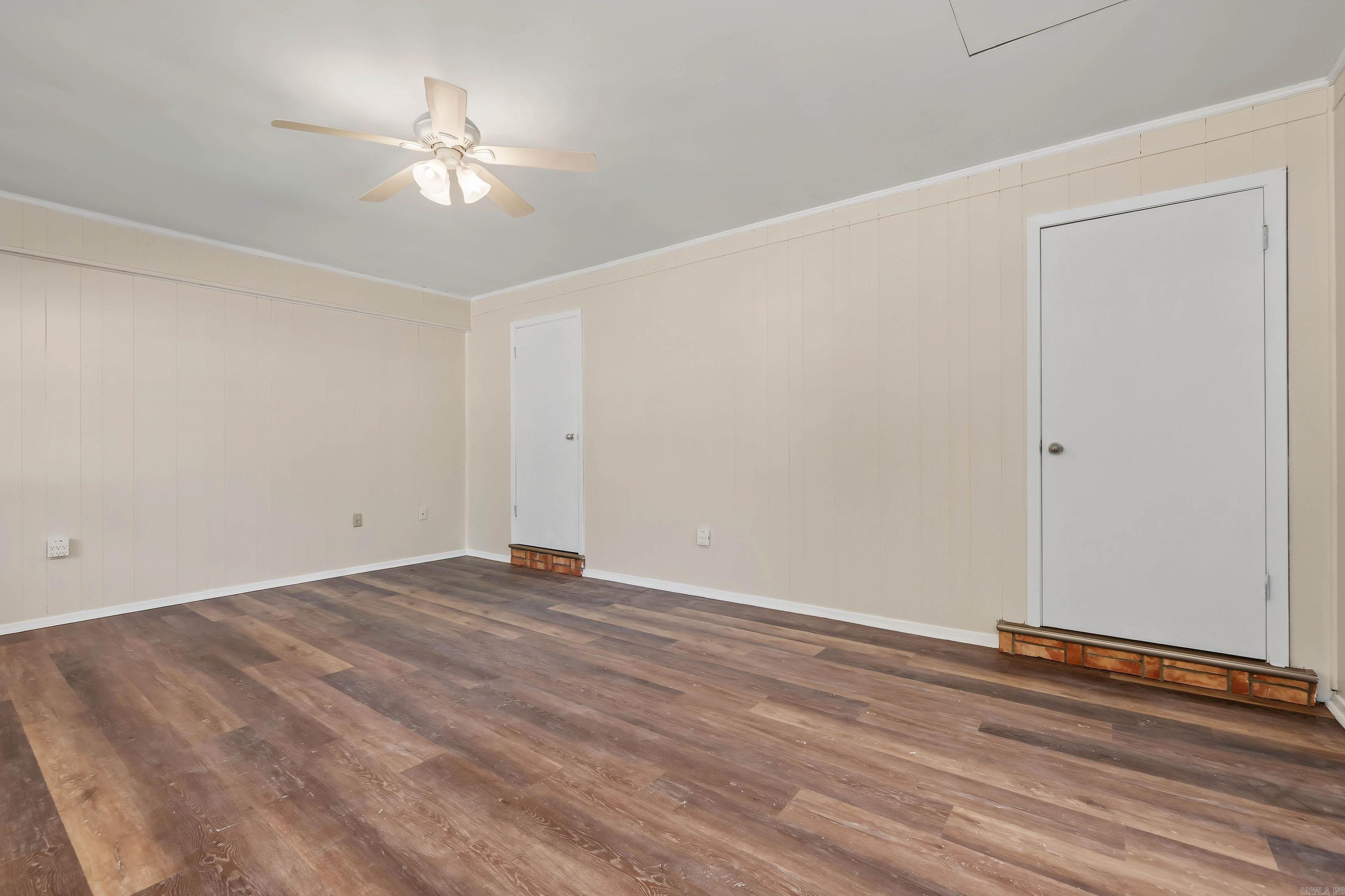 8609 Northgate Drive Property Photo 16