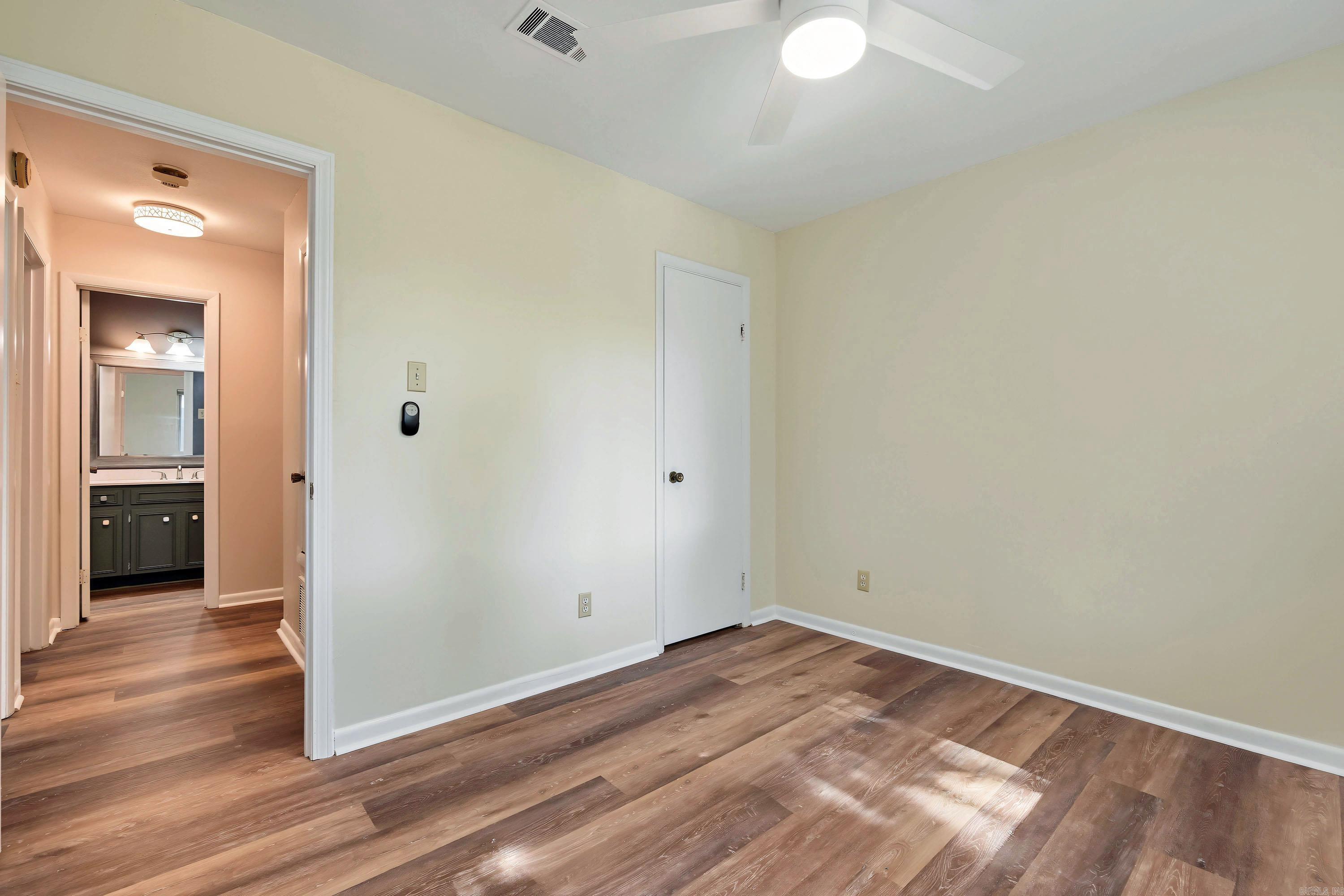 8609 Northgate Drive Property Photo 27