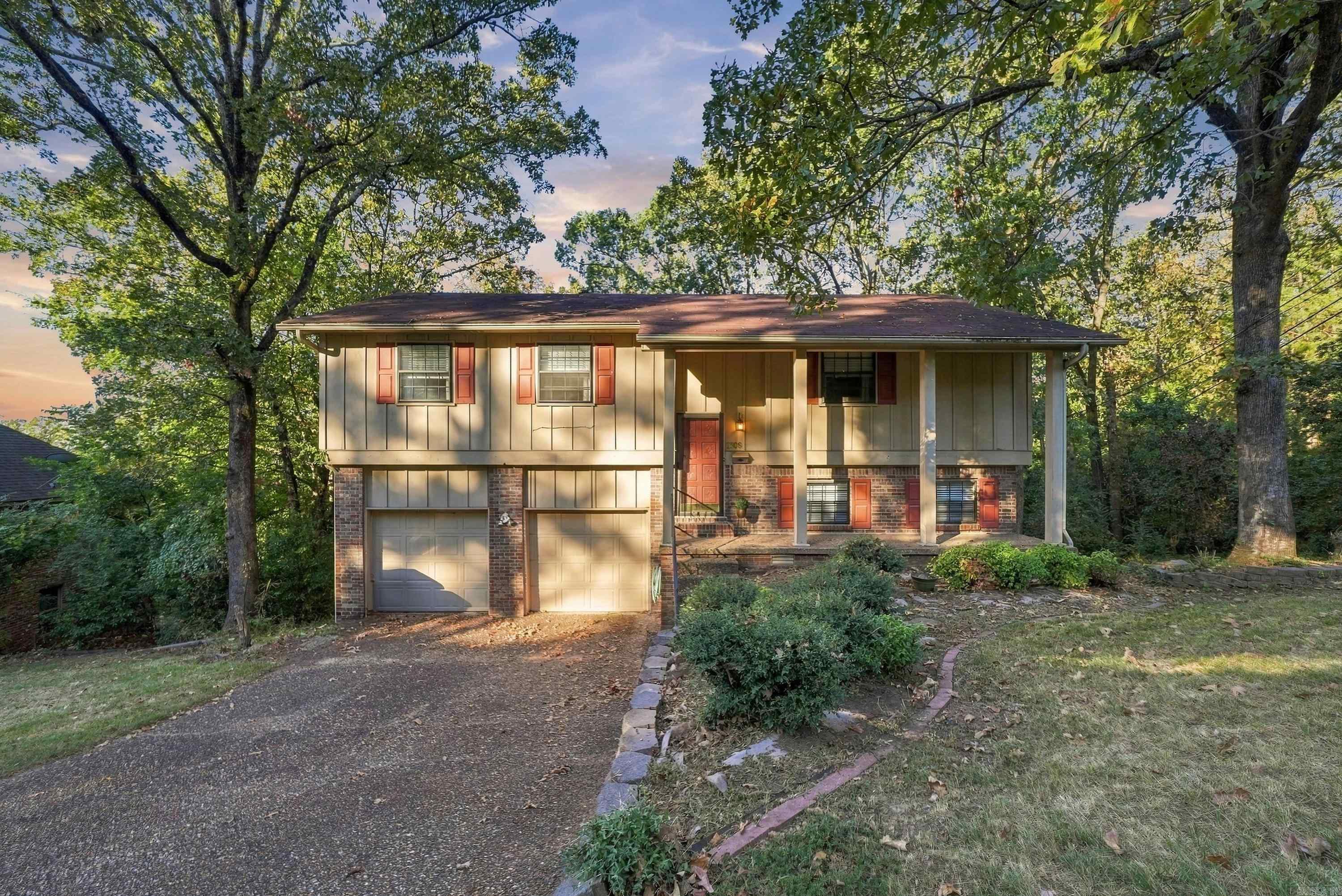 1306 Starfield Road Property Photo 3