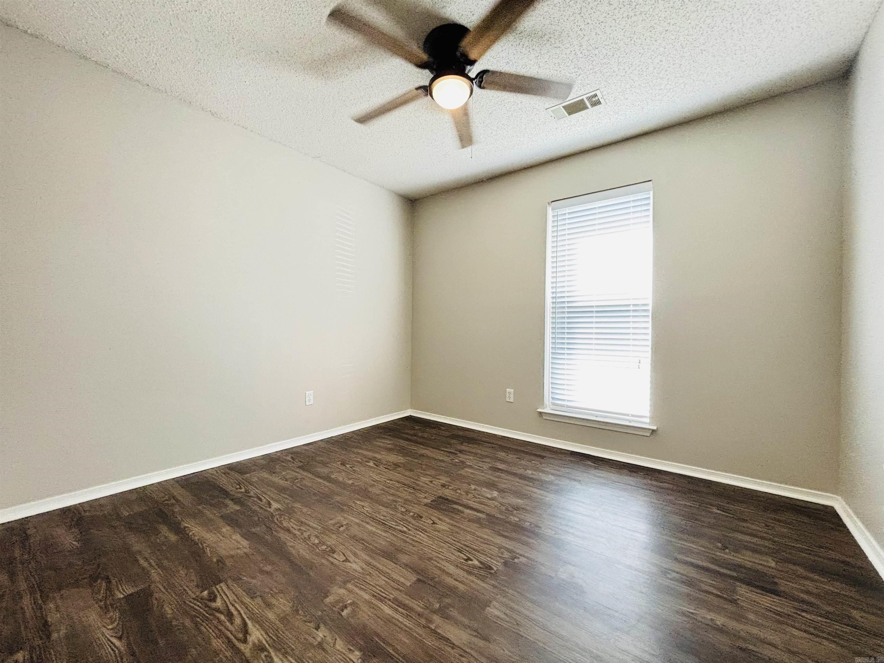 408 Bryant Meadows Drive Property Photo 14