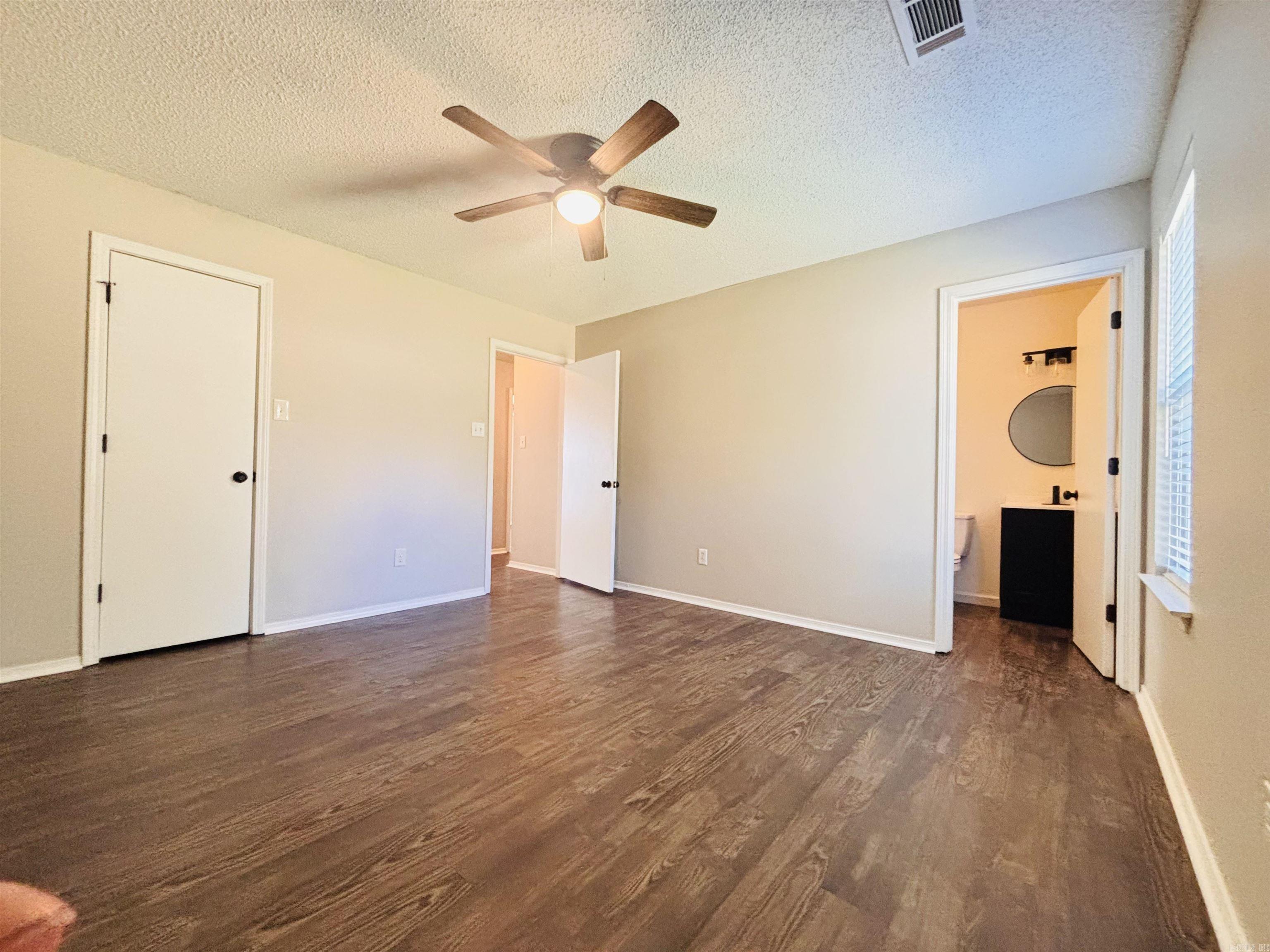 408 Bryant Meadows Drive Property Photo 25