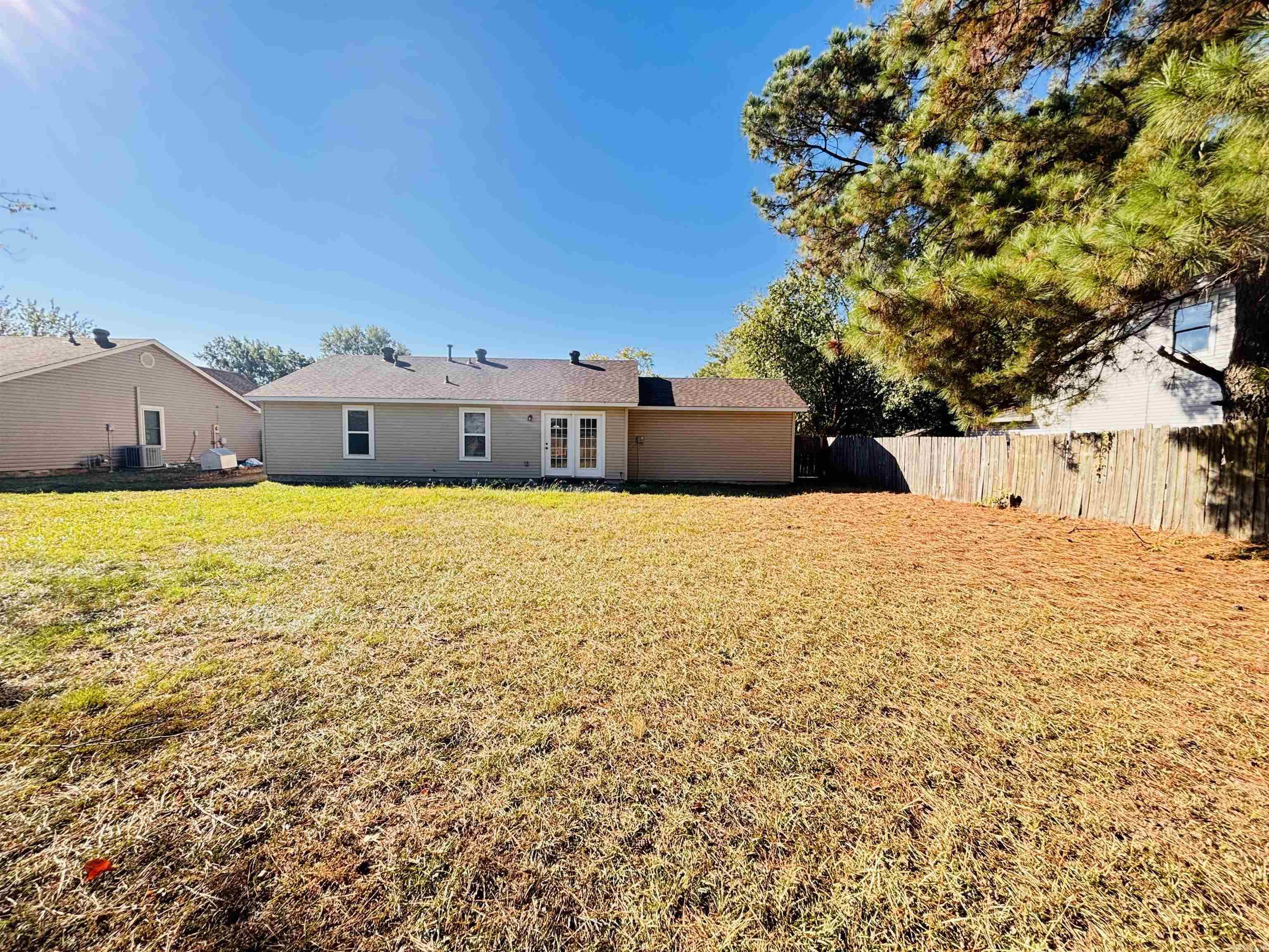 408 Bryant Meadows Drive Property Photo 28