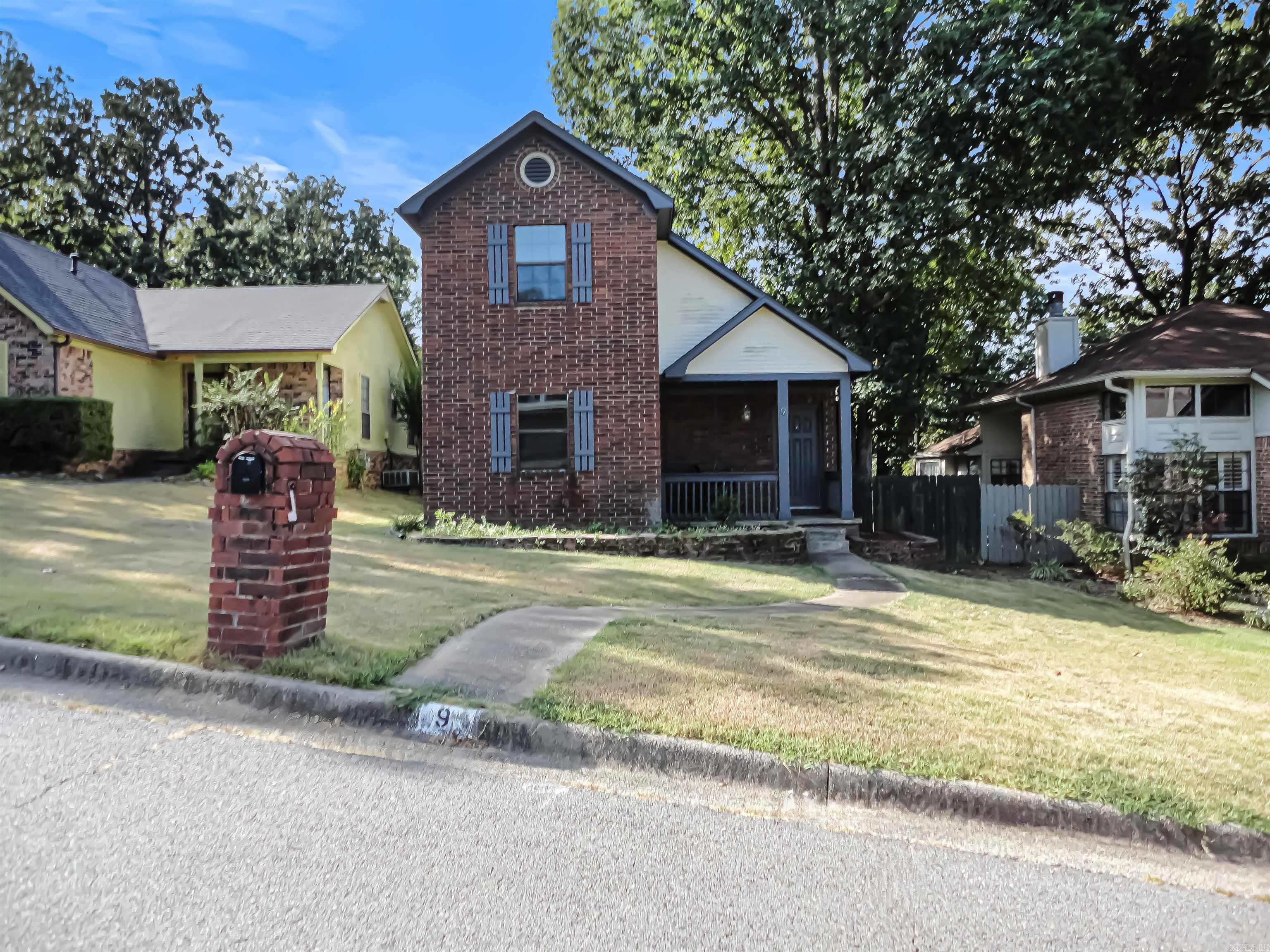 9 Forest Circle Property Photo 1