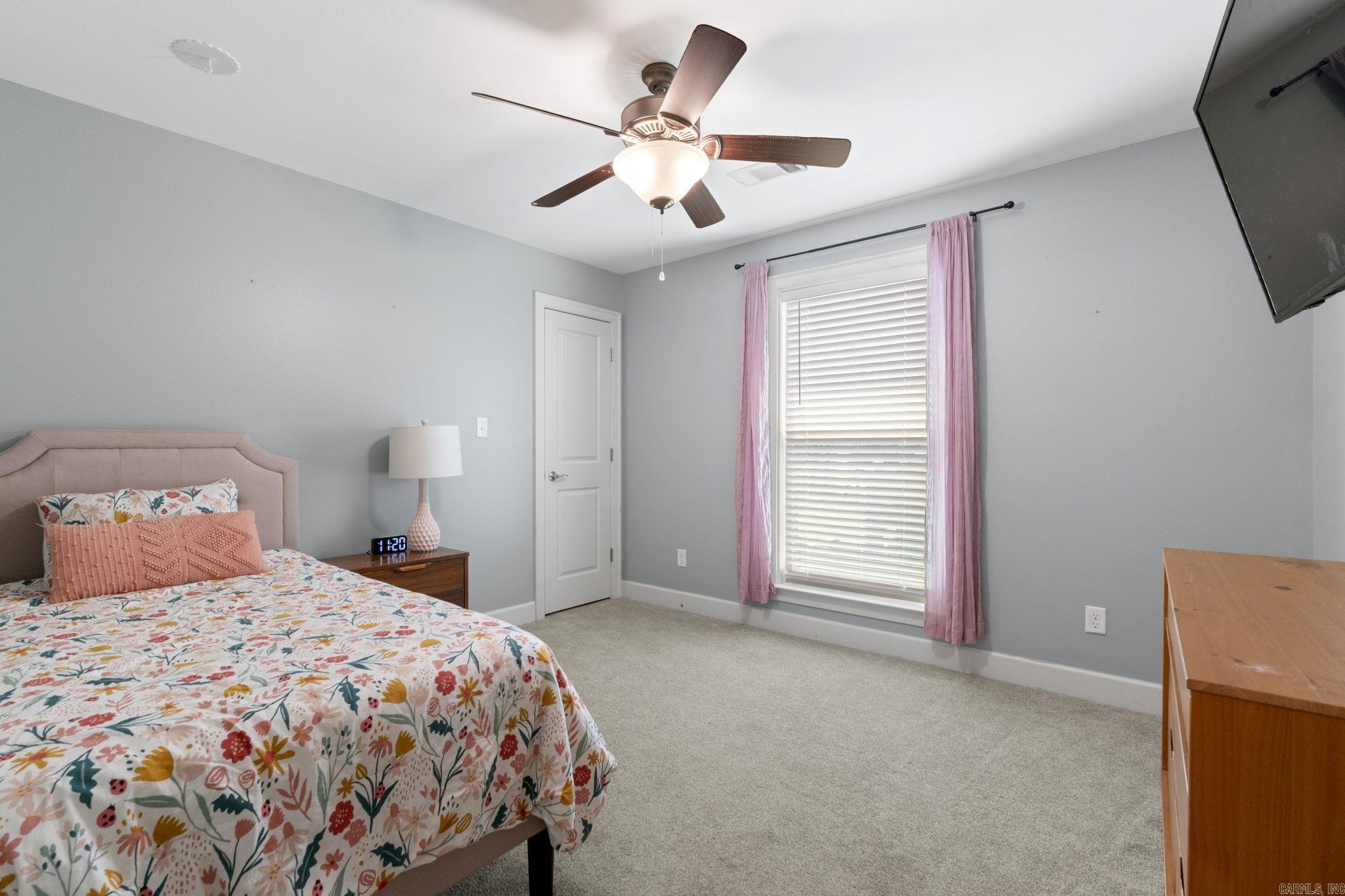 14 Basswood Terrace Property Photo 34