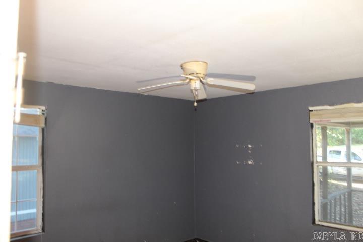 821 E 23rd Street Property Photo 17