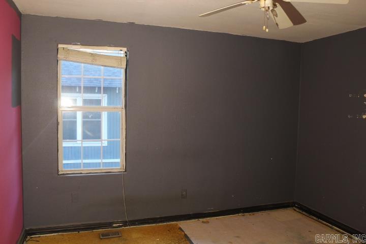 821 E 23rd Street Property Photo 18