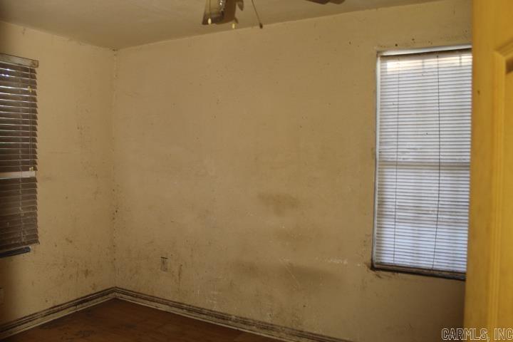 821 E 23rd Street Property Photo 23