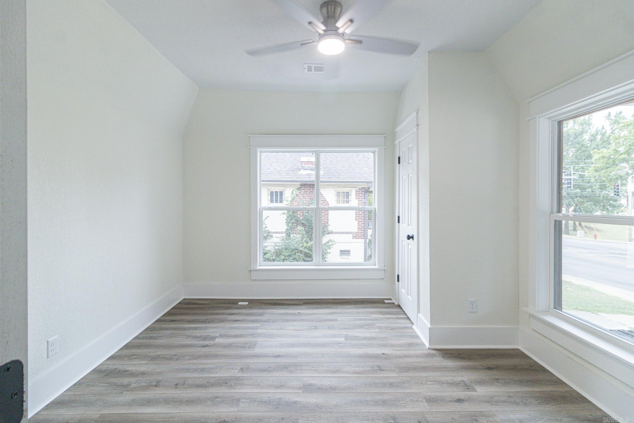 1520 S Main Street Property Photo 25