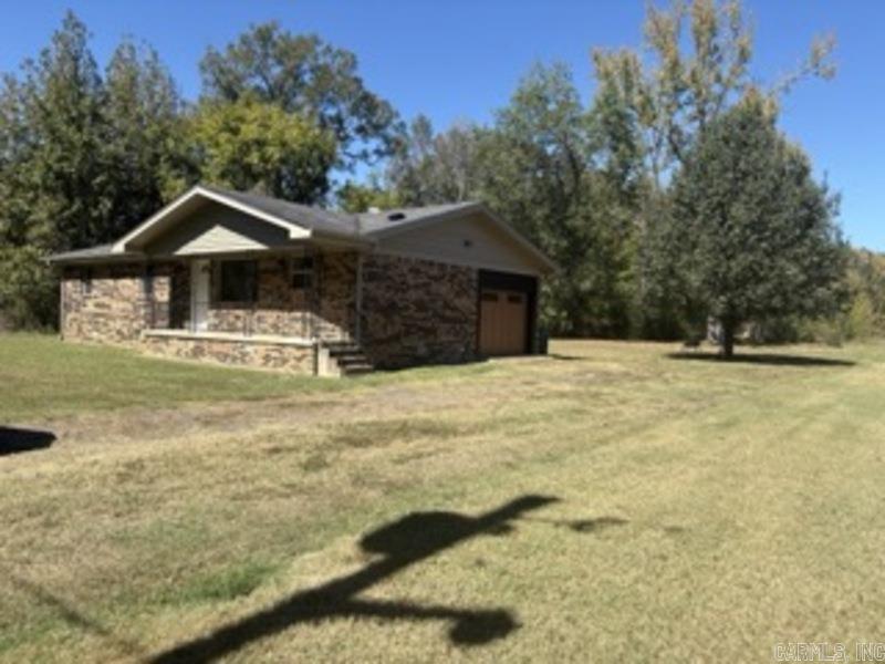 7610 Marche Lateral Road Property Photo 1