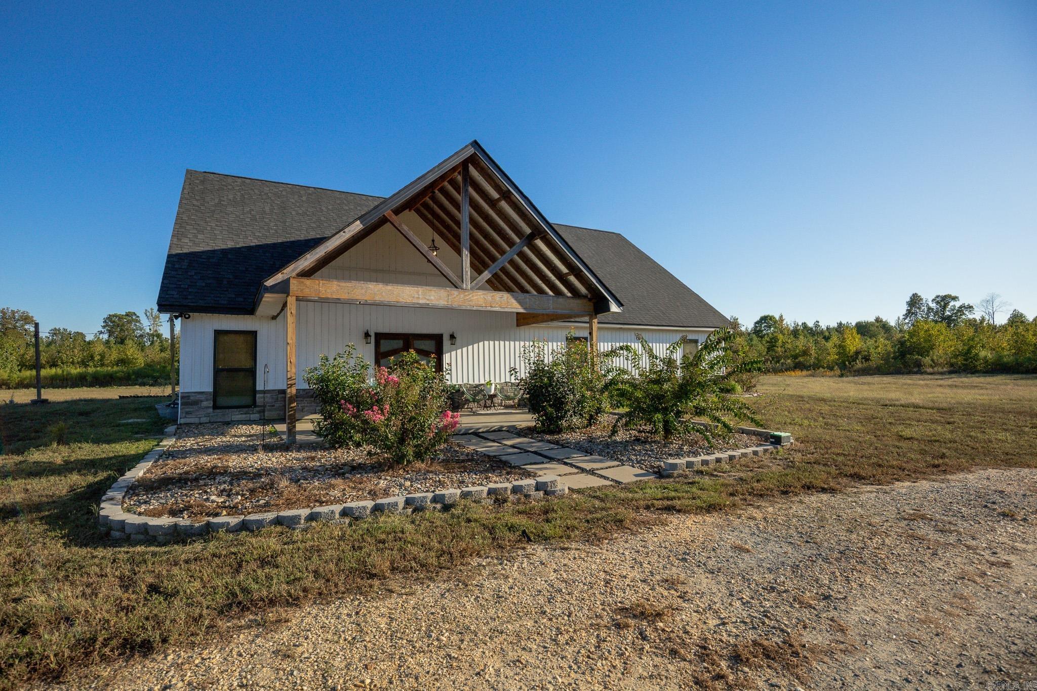 8111 County Rd 58 Property Photo 1