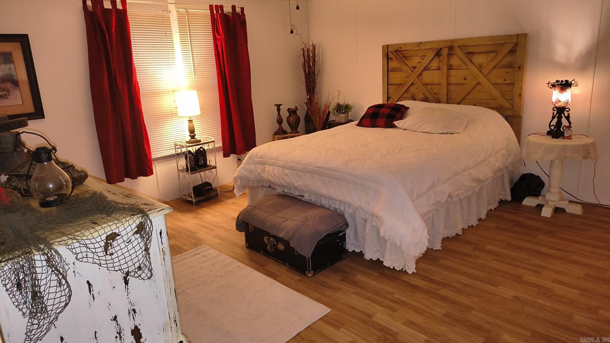 8824 Gina Road Property Photo 15