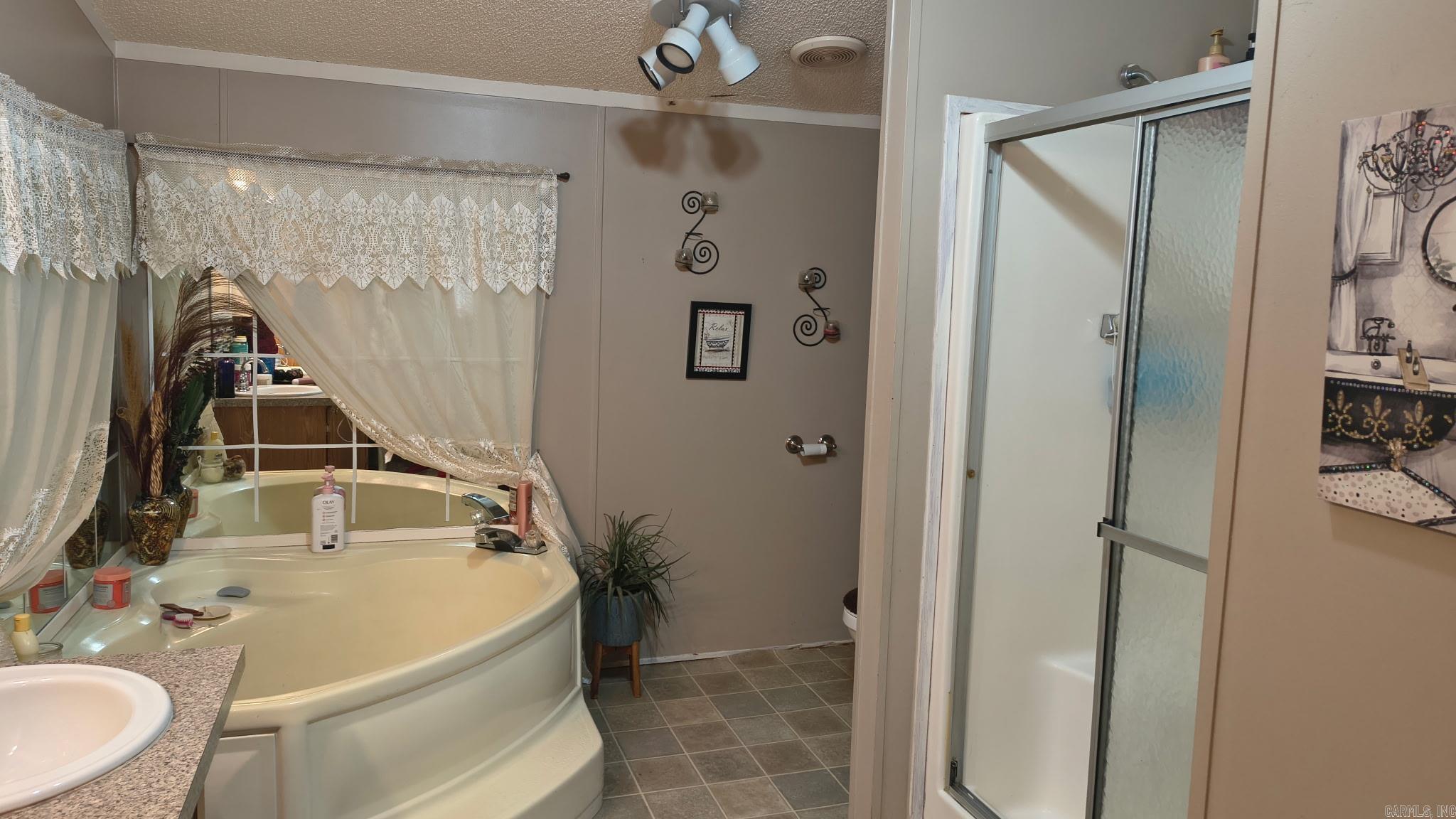8824 Gina Road Property Photo 16
