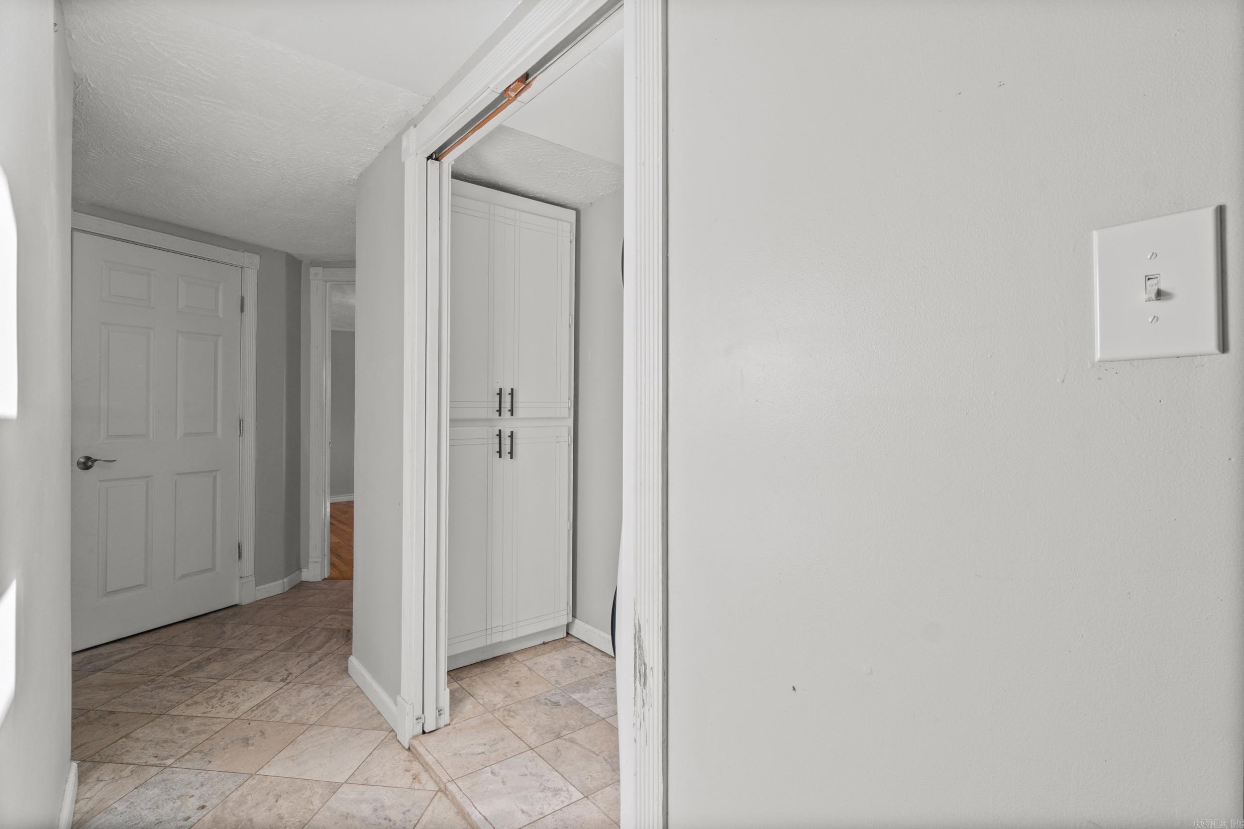 825 Evans Drive Property Photo 7