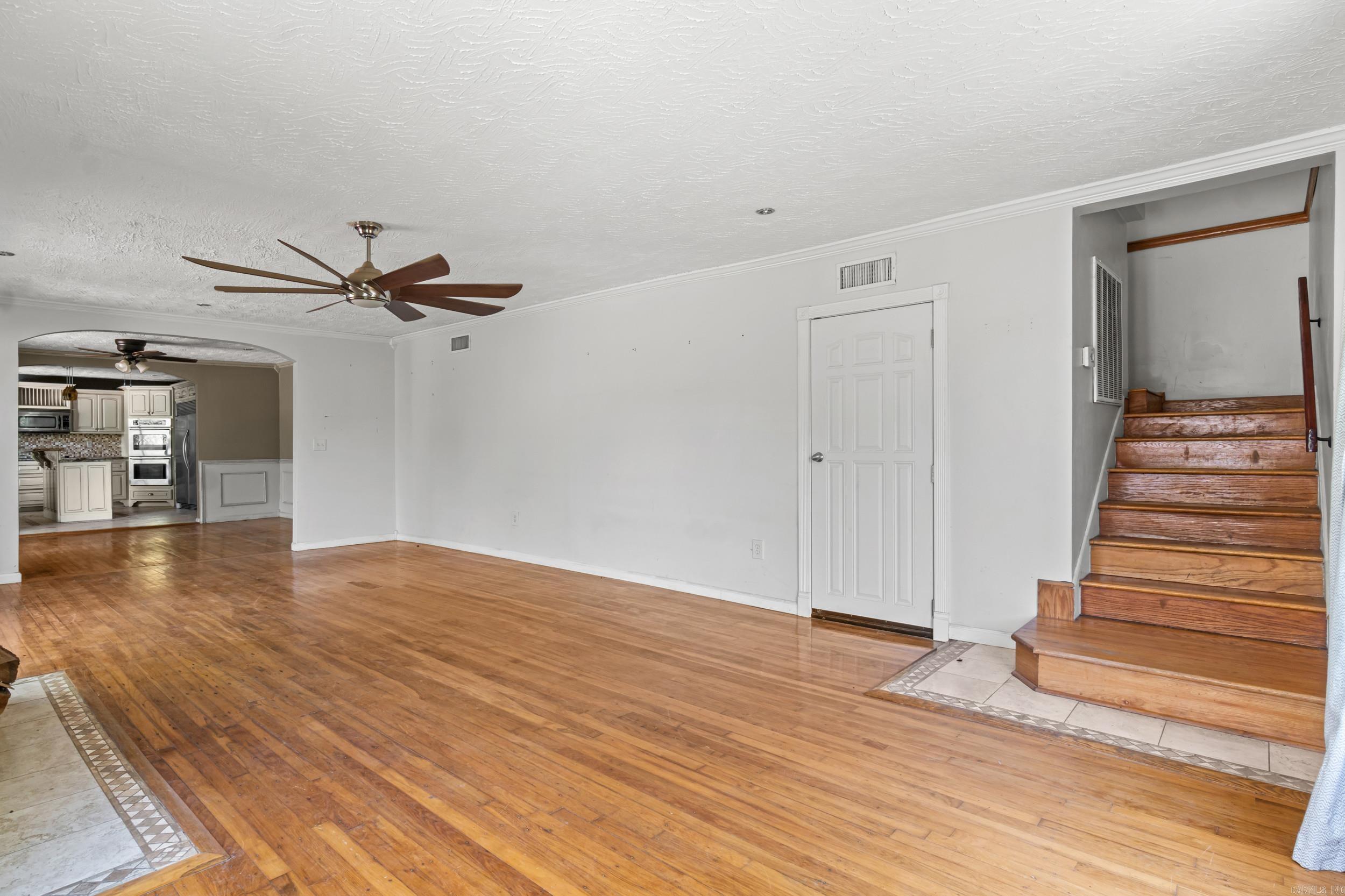 825 Evans Drive Property Photo 17