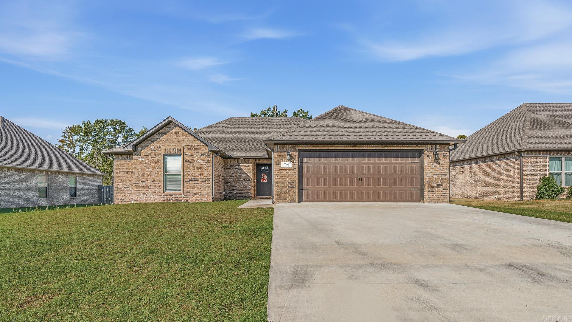 902 S 59th Street Property Photo 1