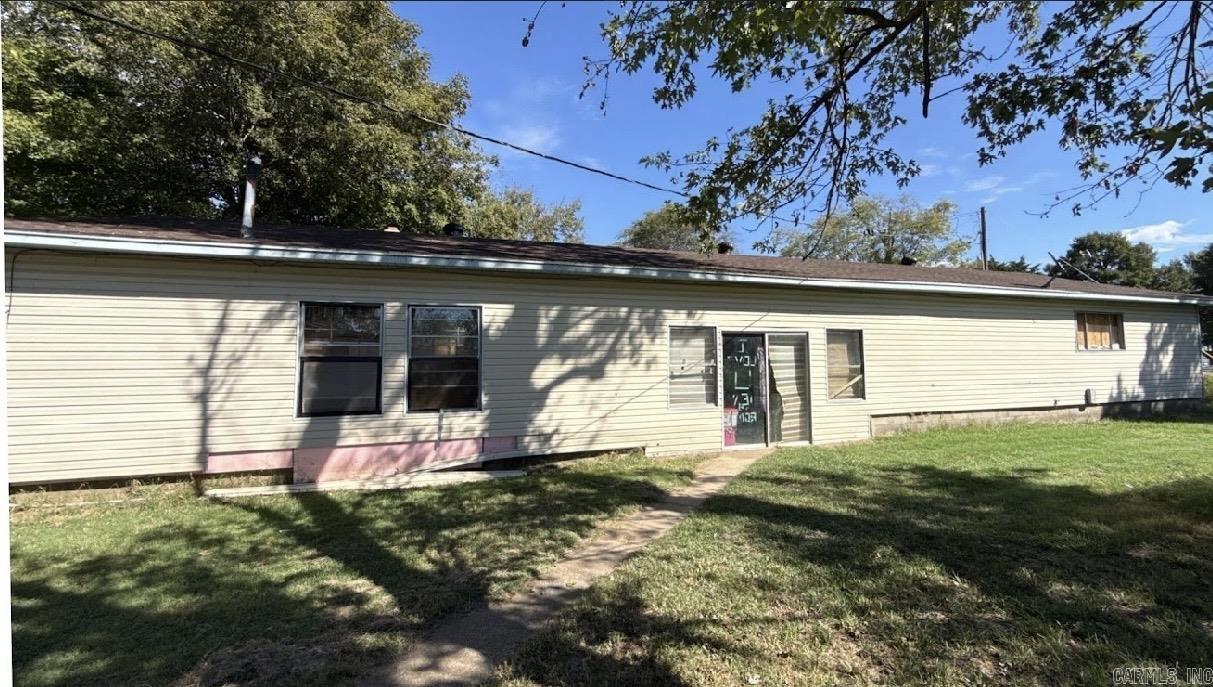 747 County Road 502 Property Photo 2