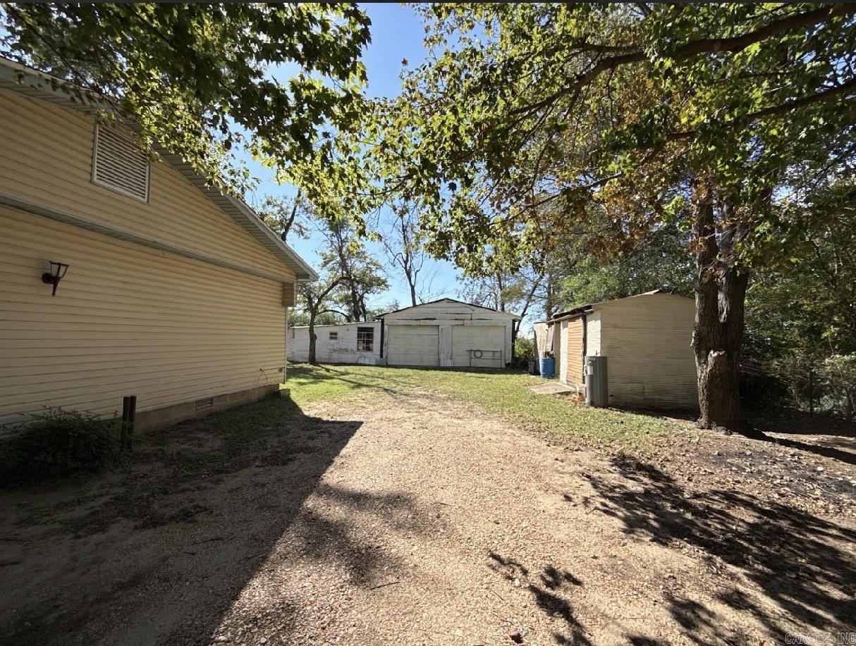 747 County Road 502 Property Photo 6