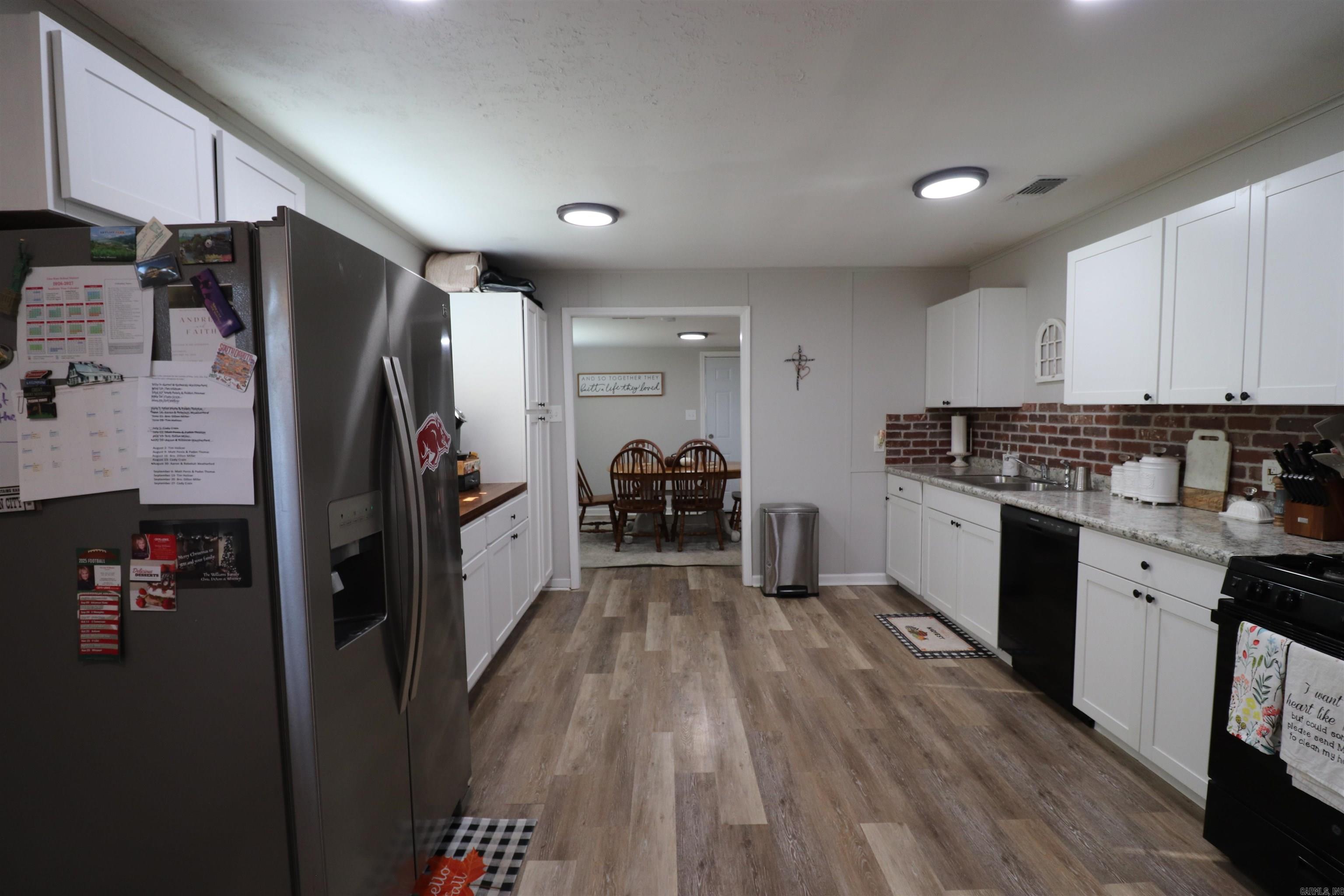 710 Dalewood Property Photo 11