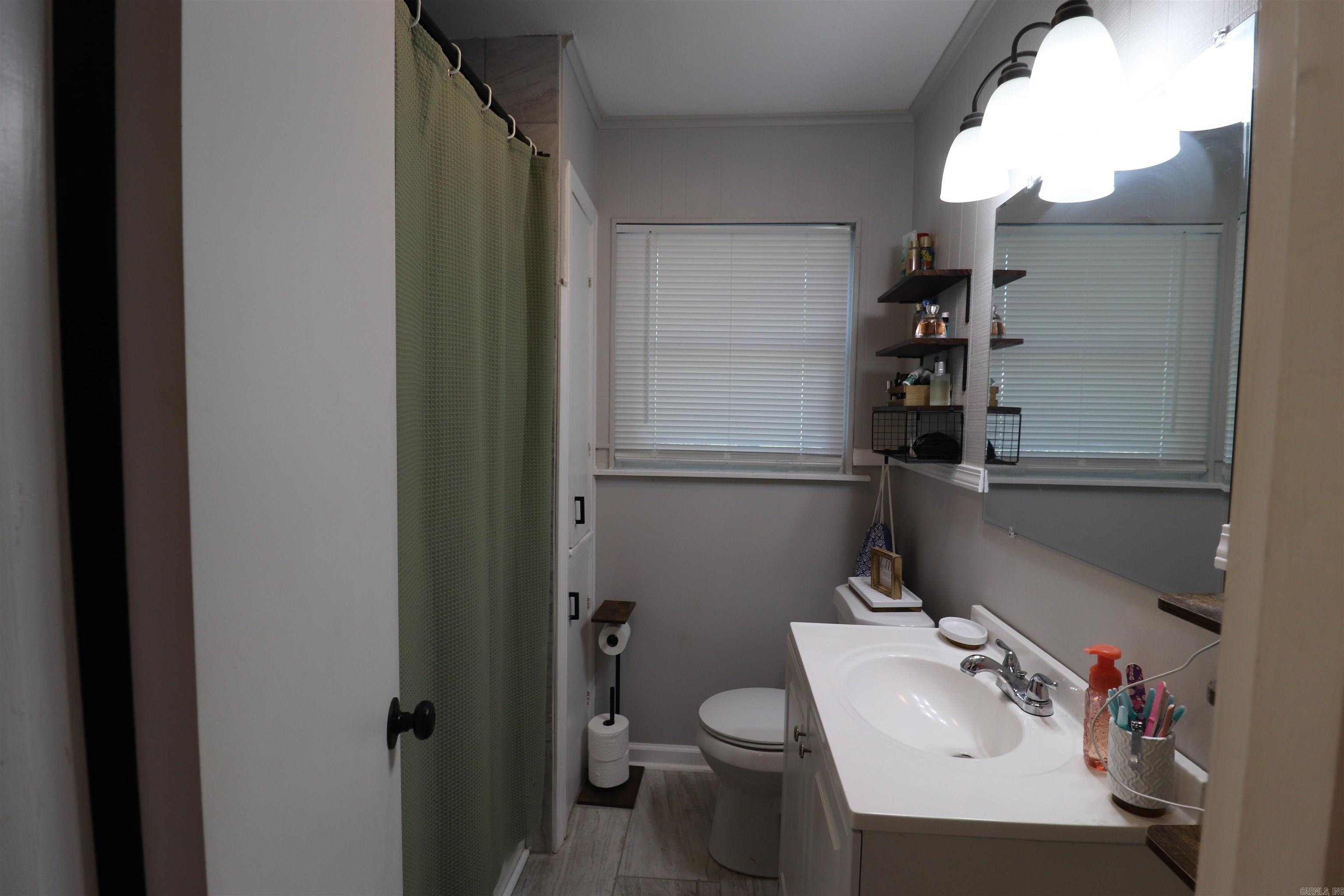 710 Dalewood Property Photo 14