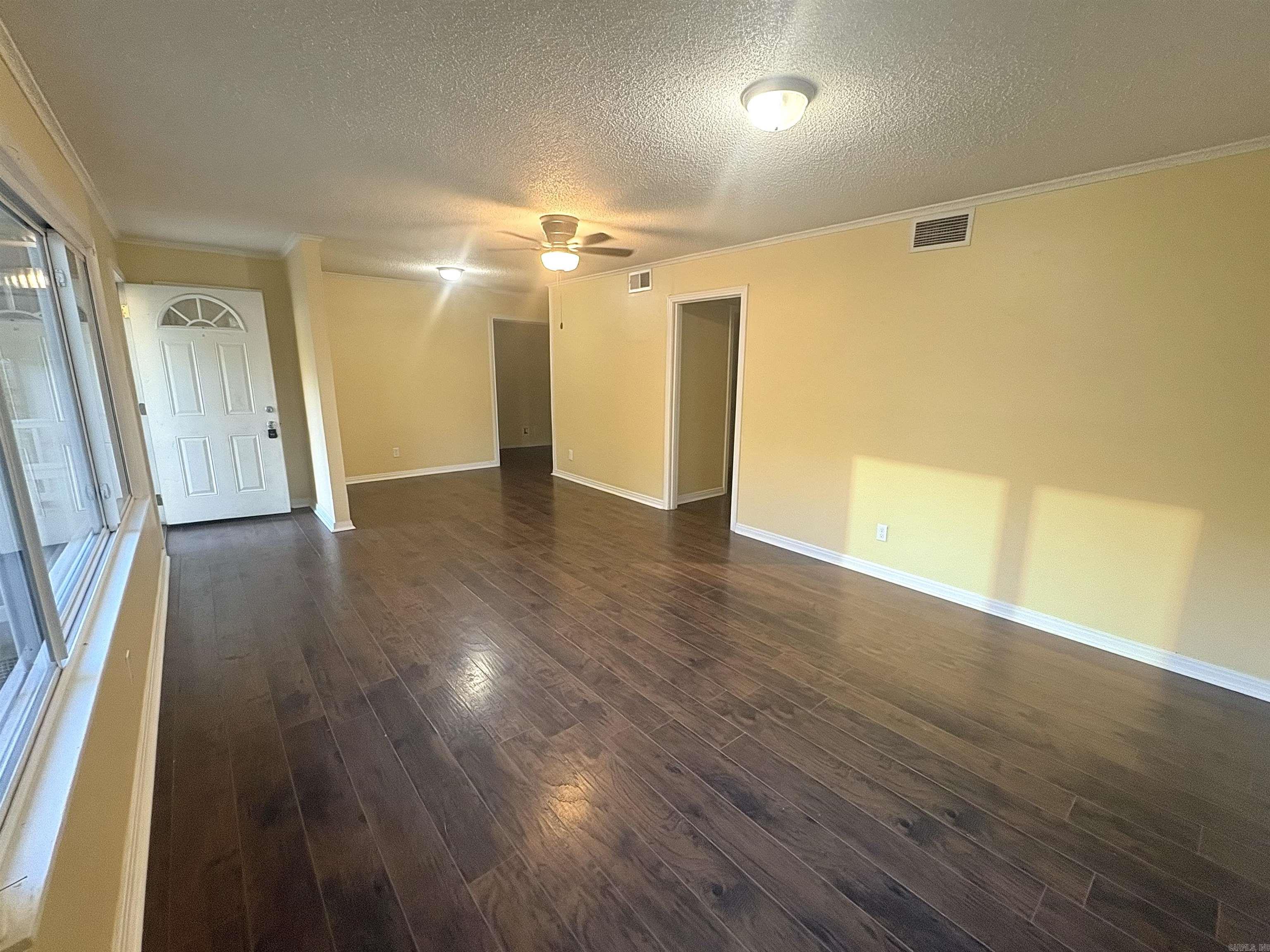 4719 West Street Property Photo 2