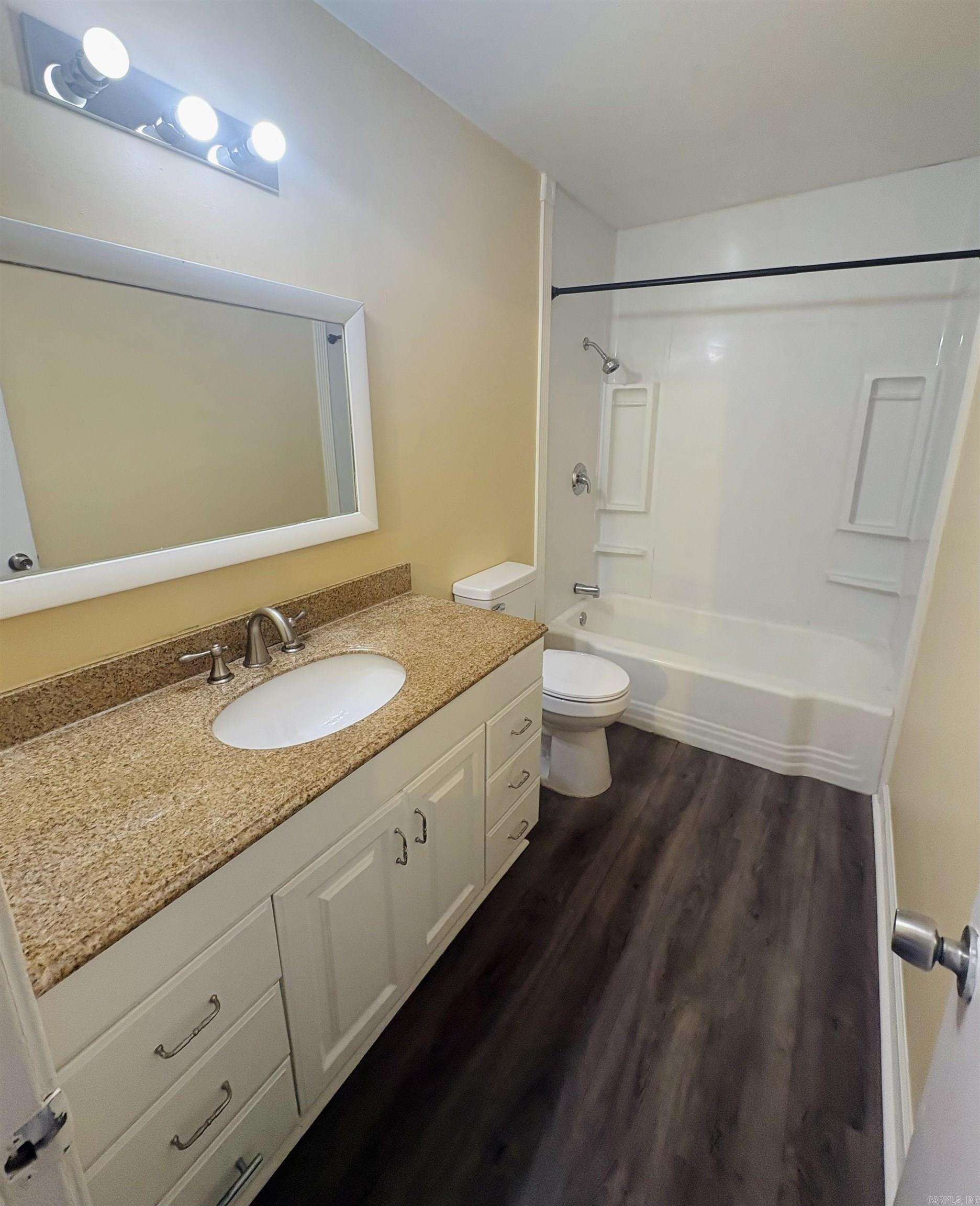 4719 West Street Property Photo 5