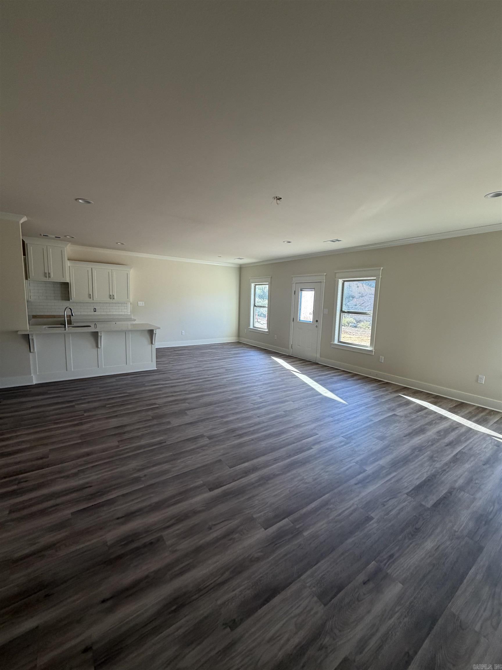 6566 Amalie Drive Property Photo 9