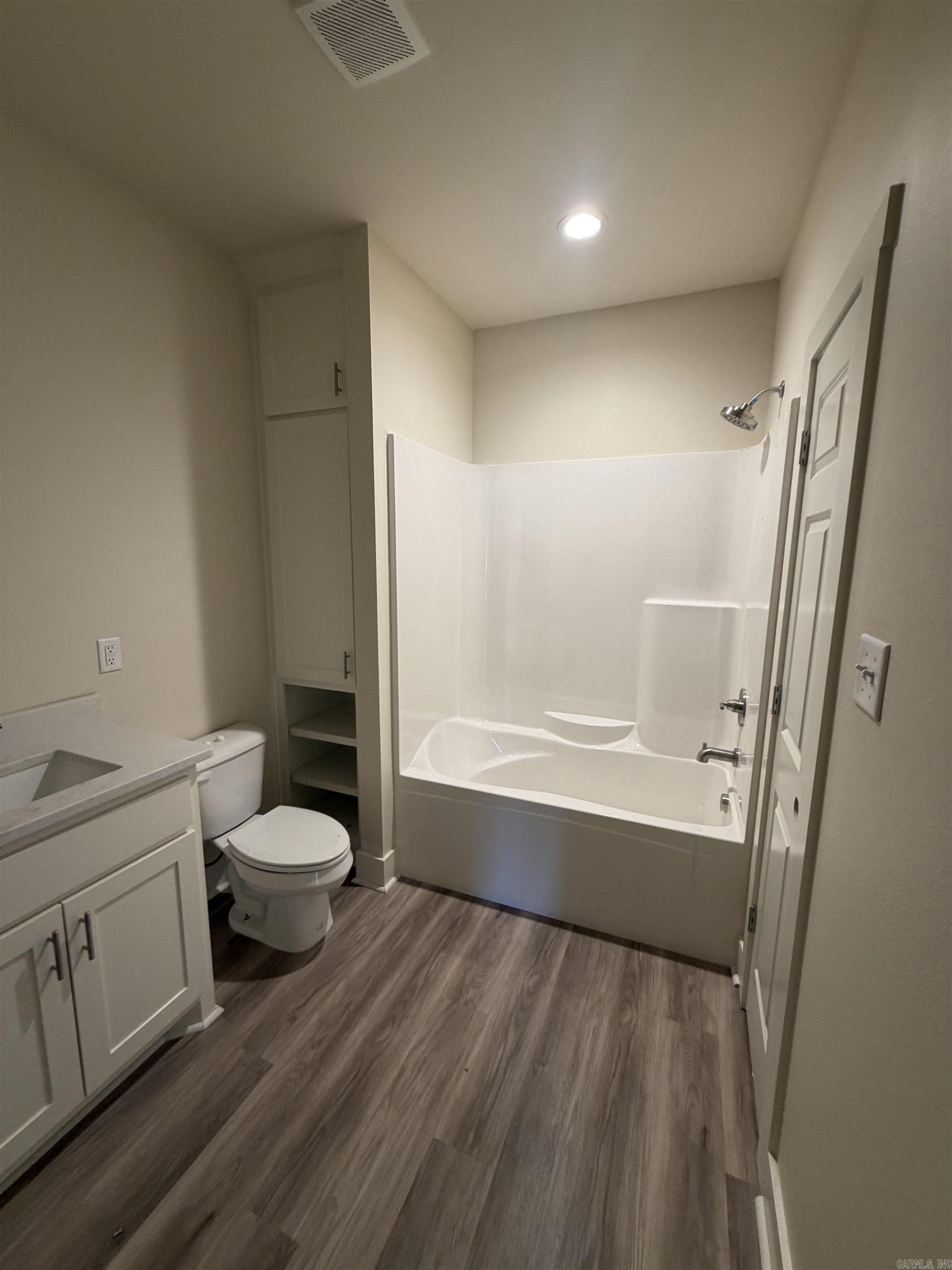 6566 Amalie Drive Property Photo 14
