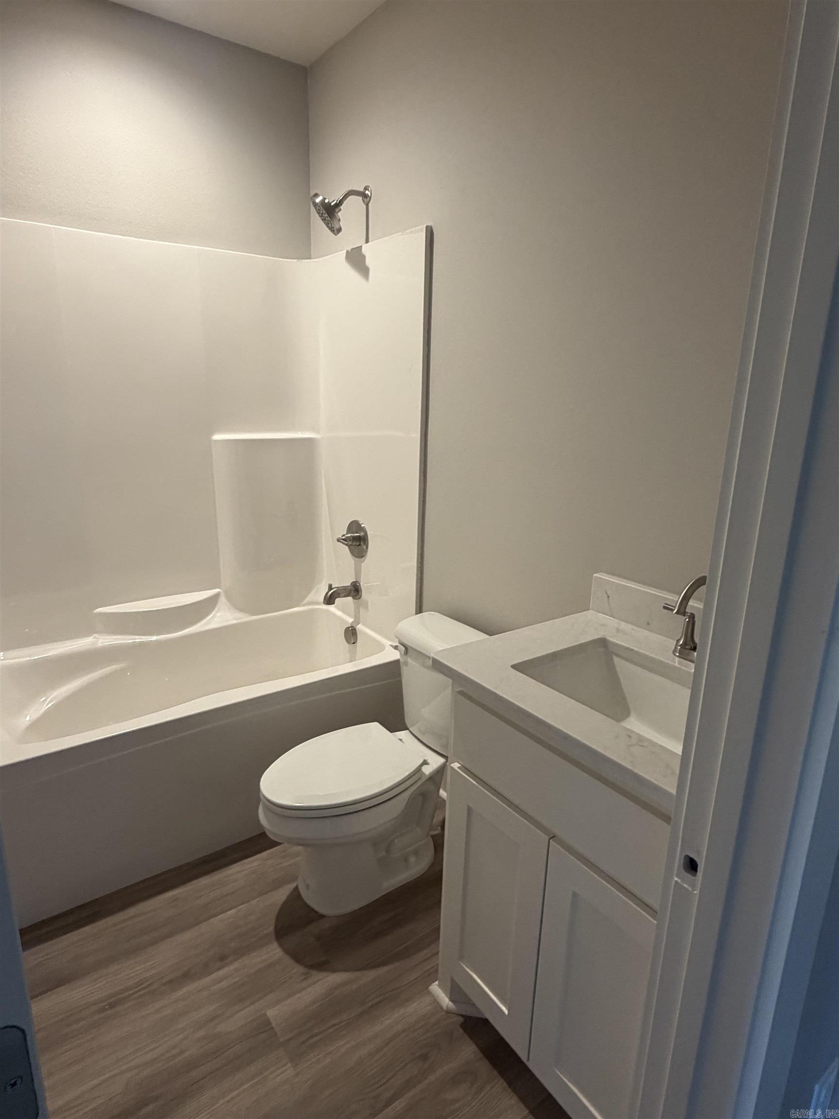 5548 Bundy Drive Property Photo 21