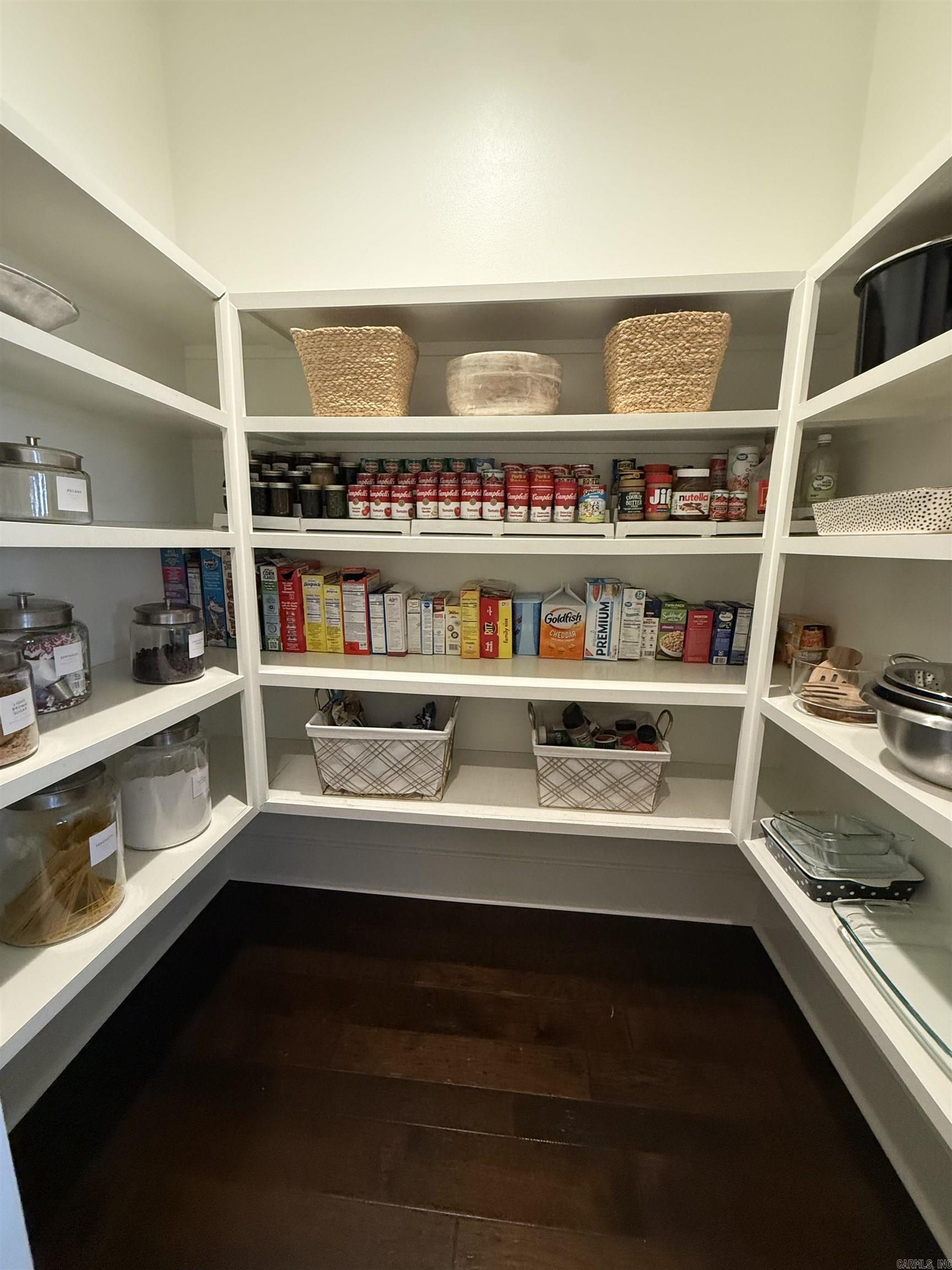 404 Ensbury Drive Property Photo 13