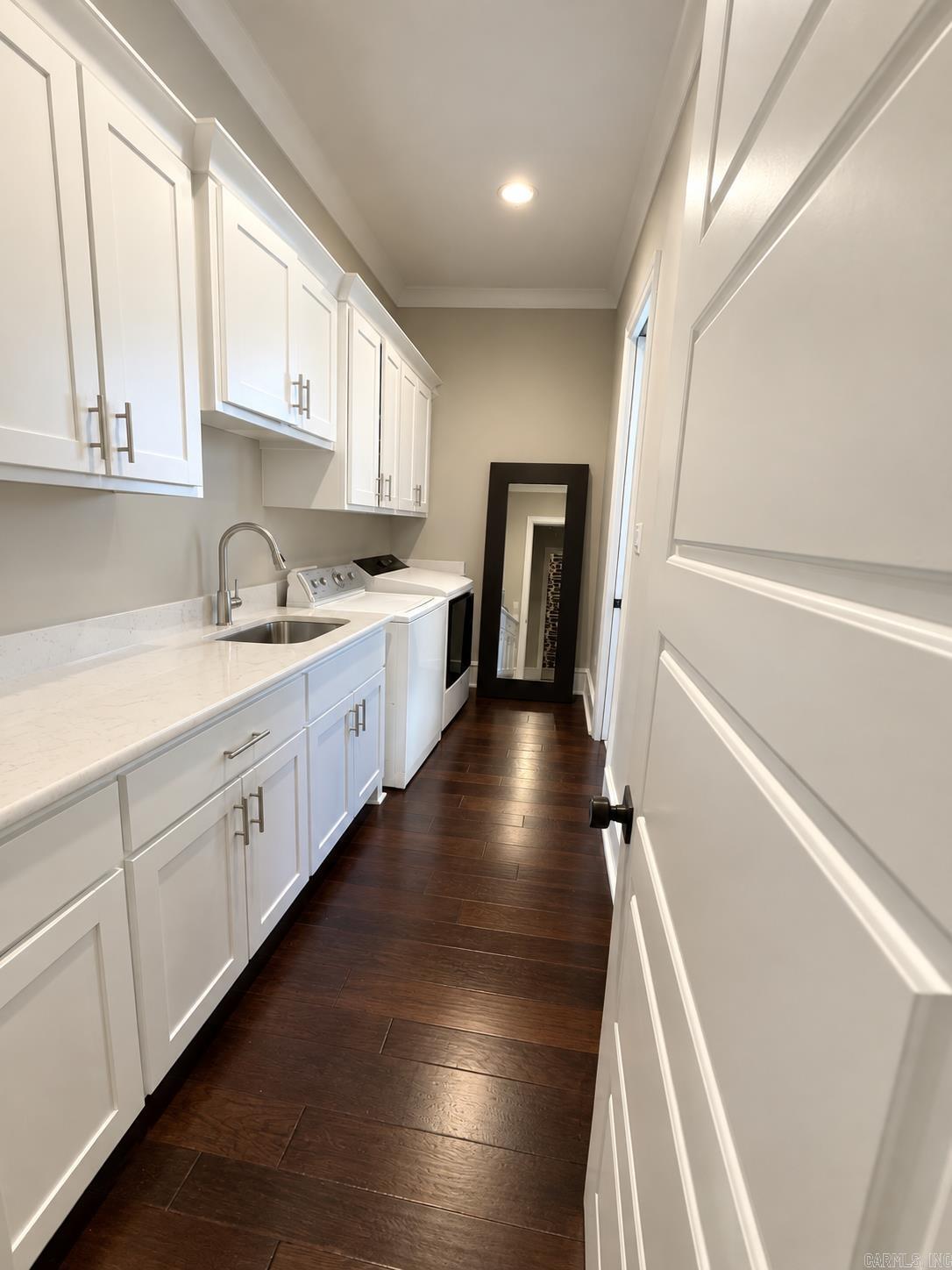 404 Ensbury Drive Property Photo 18