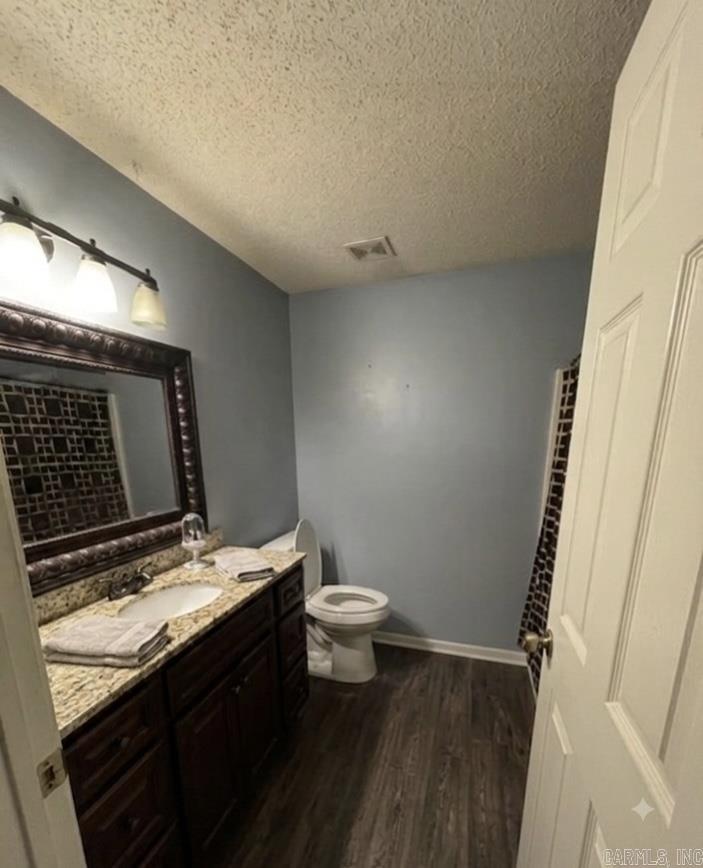 13203 Old River Dr Property Photo 16