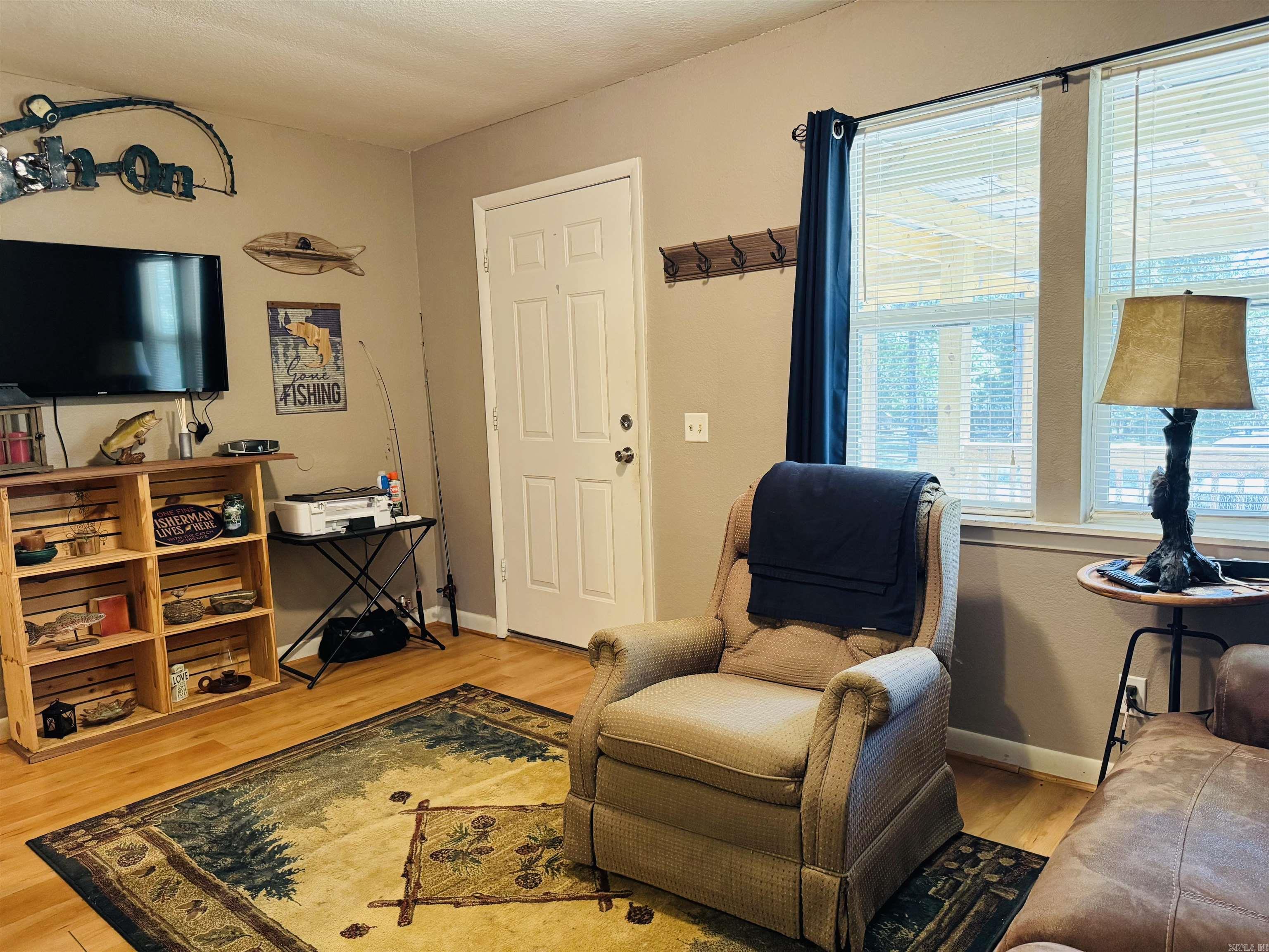 2204 Town & Country Street Property Photo 6