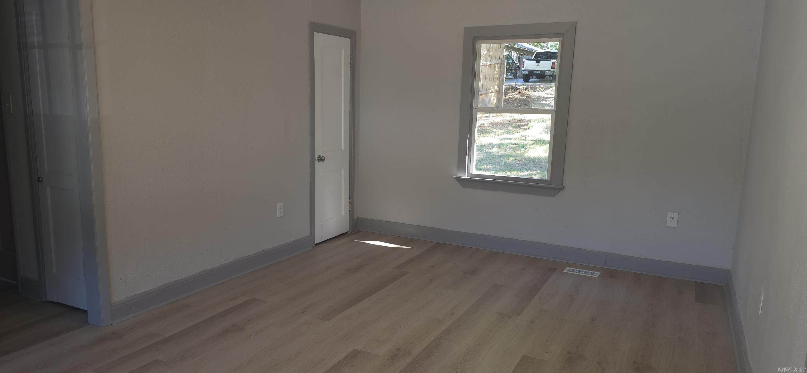 605 N 6th Street Property Photo 5