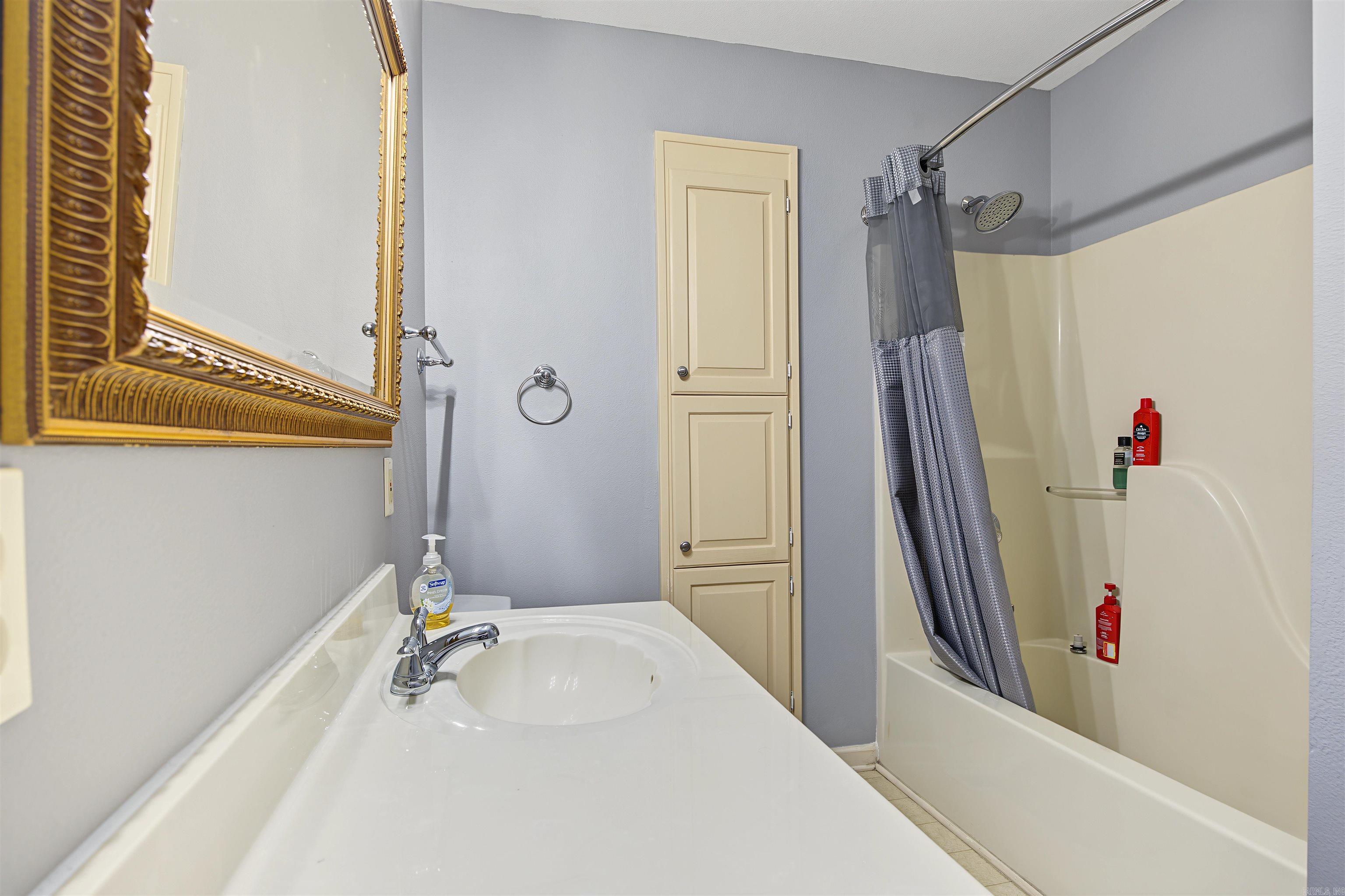 6 Hightrail Dr Property Photo 18